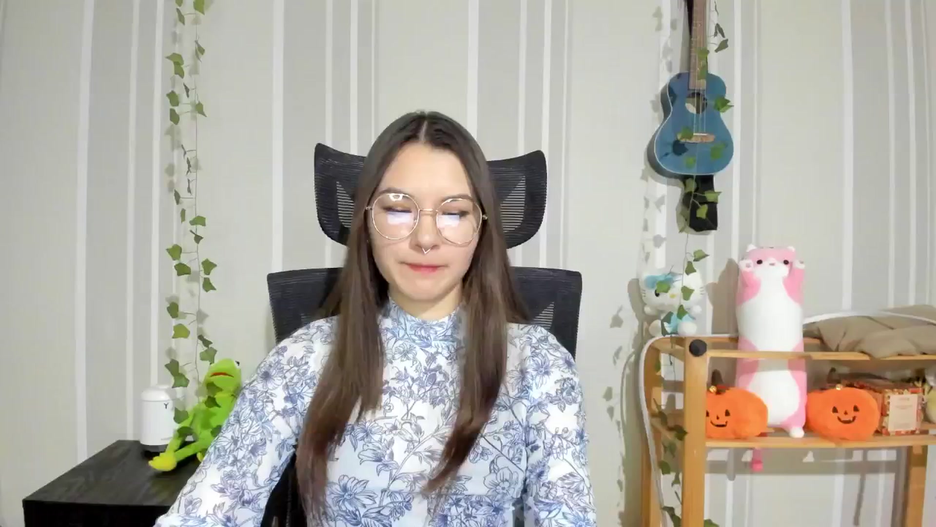 Gallery image thumbnail from AmnesiaGirl1's myfreecams stream on, 12/12/2024, 15:50 image 2 of 20
