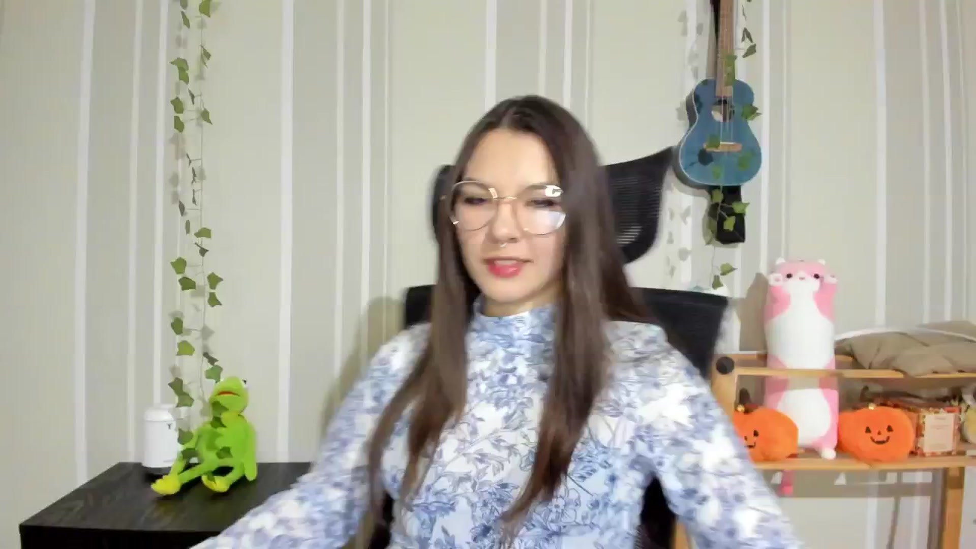 Gallery image thumbnail from AmnesiaGirl1's myfreecams stream on, 12/12/2024, 15:50 image 17 of 20