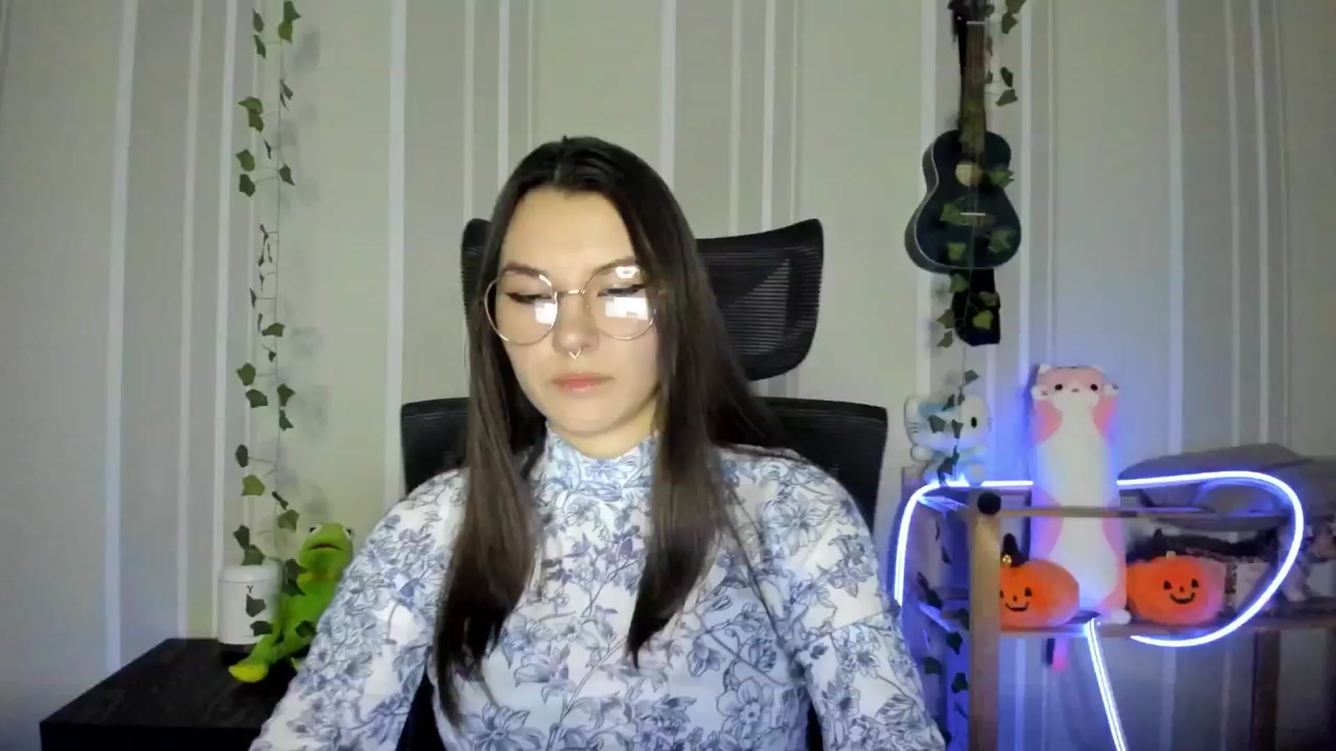 Gallery image thumbnail from AmnesiaGirl1's myfreecams stream on, 12/13/2024, 14:49 image 17 of 20
