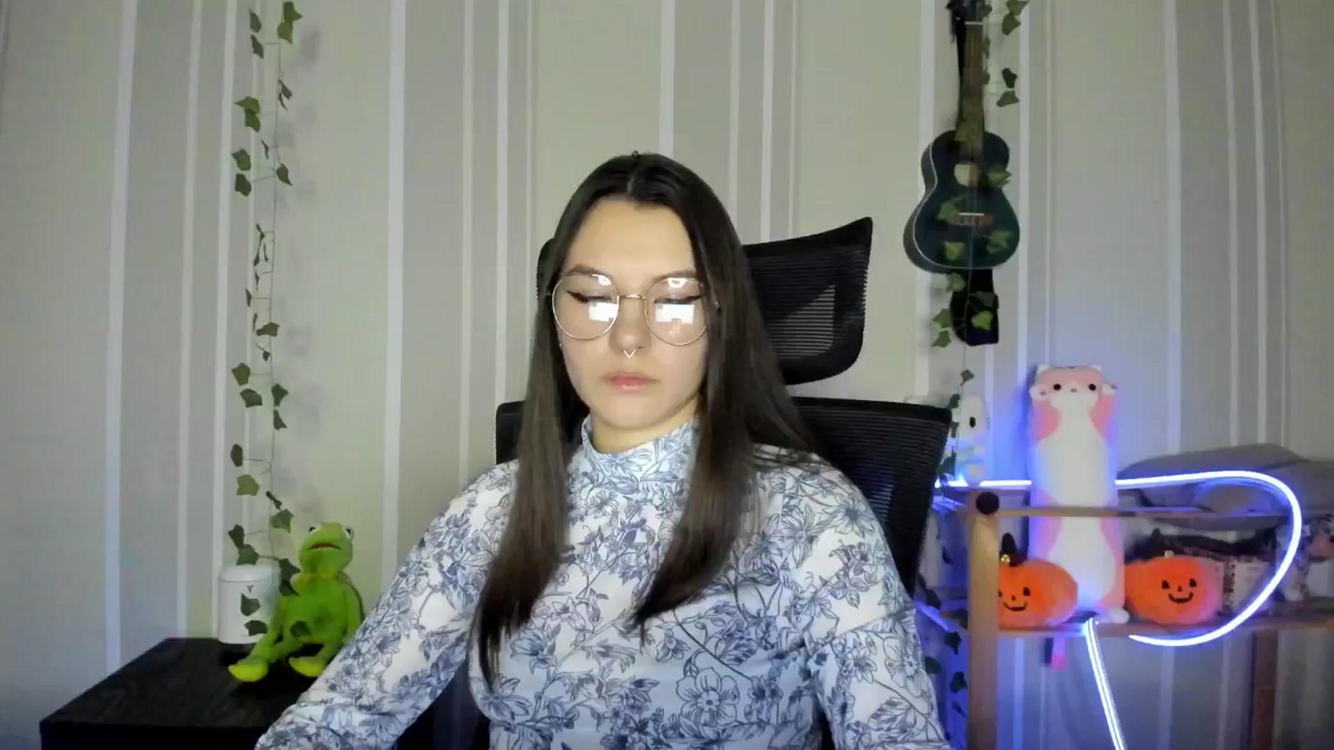 Gallery image thumbnail from AmnesiaGirl1's myfreecams stream on, 12/13/2024, 14:49 image 11 of 20