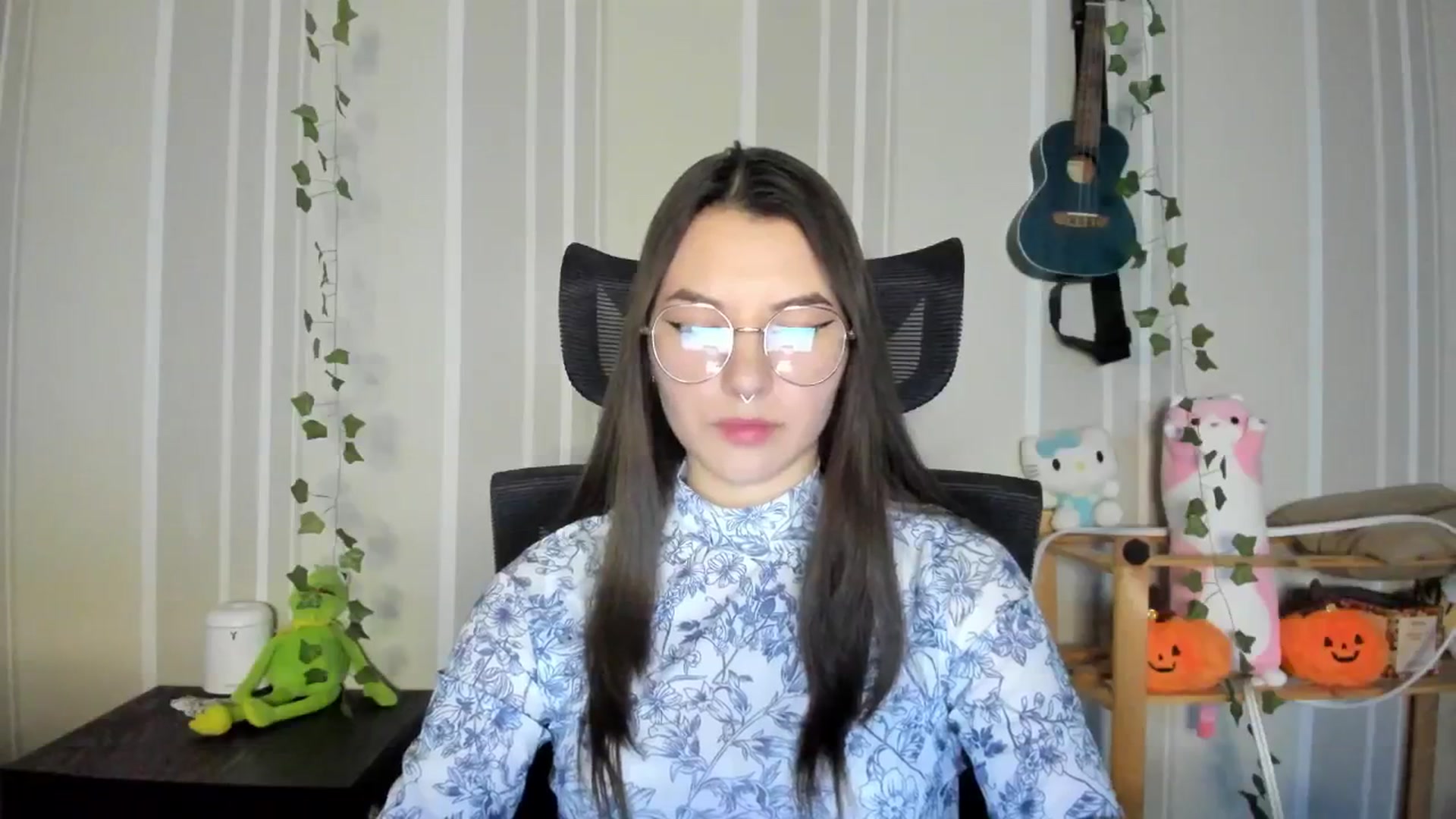 Gallery image thumbnail from AmnesiaGirl1's myfreecams stream on, 12/16/2024, 14:18 image 9 of 20