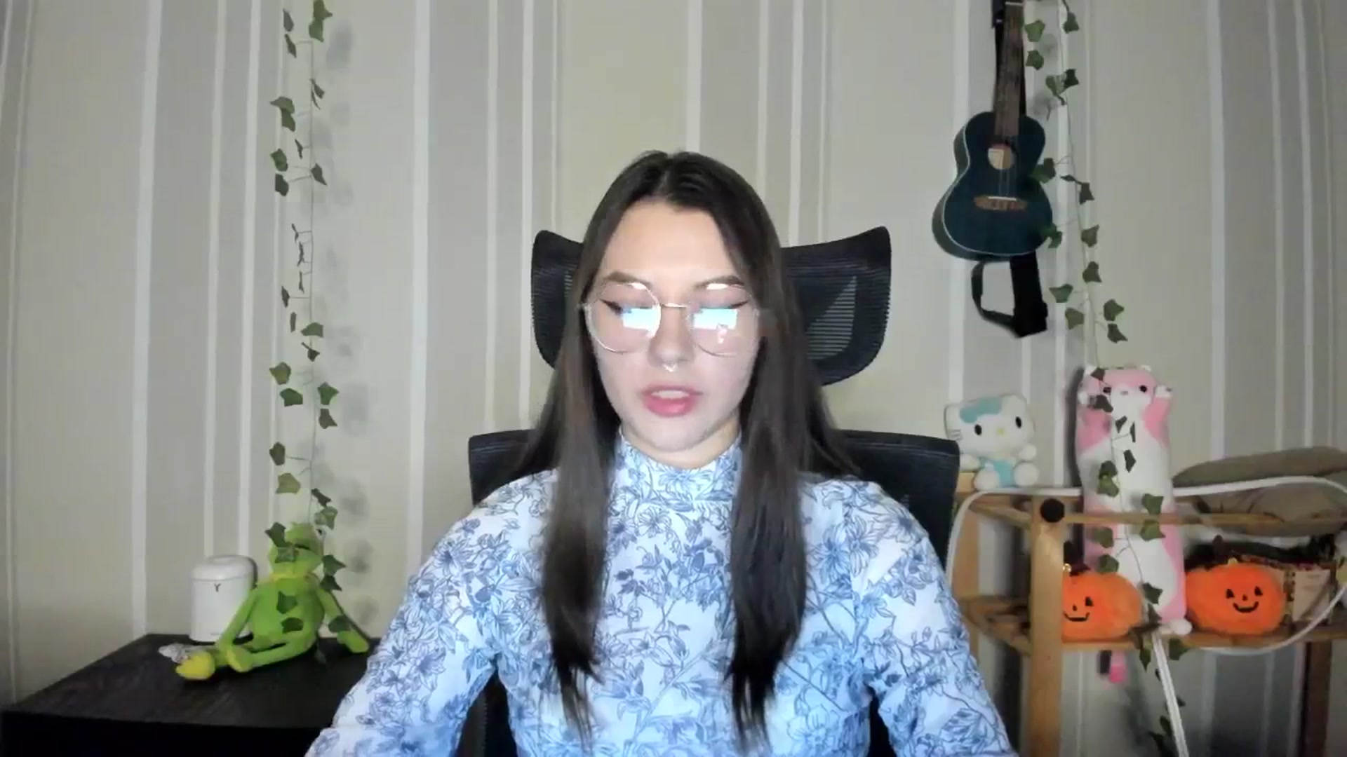 Gallery image thumbnail from AmnesiaGirl1's myfreecams stream on, 12/16/2024, 14:18 image 18 of 20