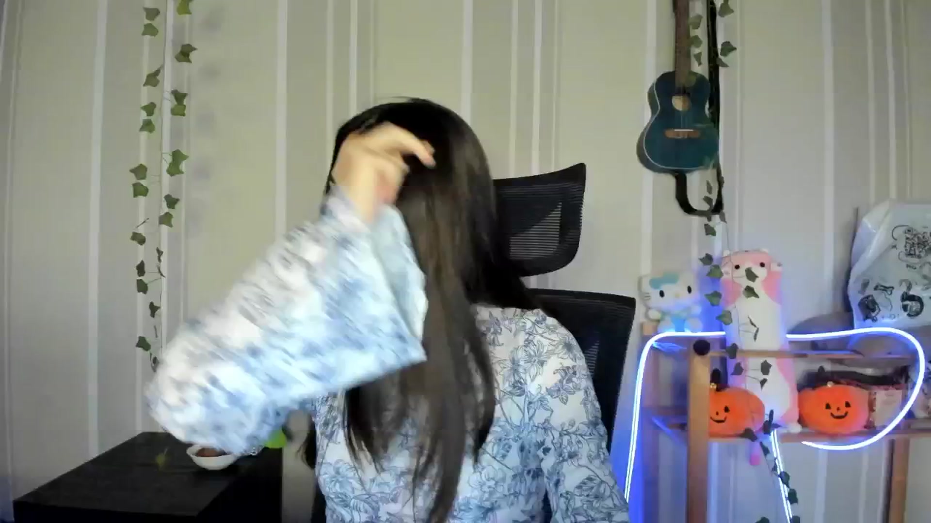 Gallery image thumbnail from AmnesiaGirl1's myfreecams stream on, 12/18/2024, 15:18 image 9 of 20