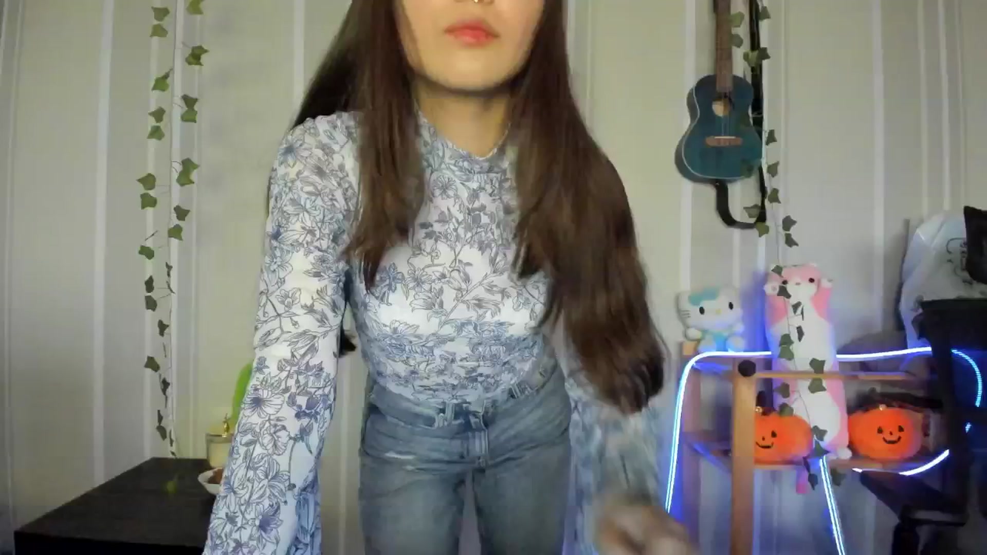 Gallery image thumbnail from AmnesiaGirl1's myfreecams stream on, 12/18/2024, 15:18 image 7 of 20