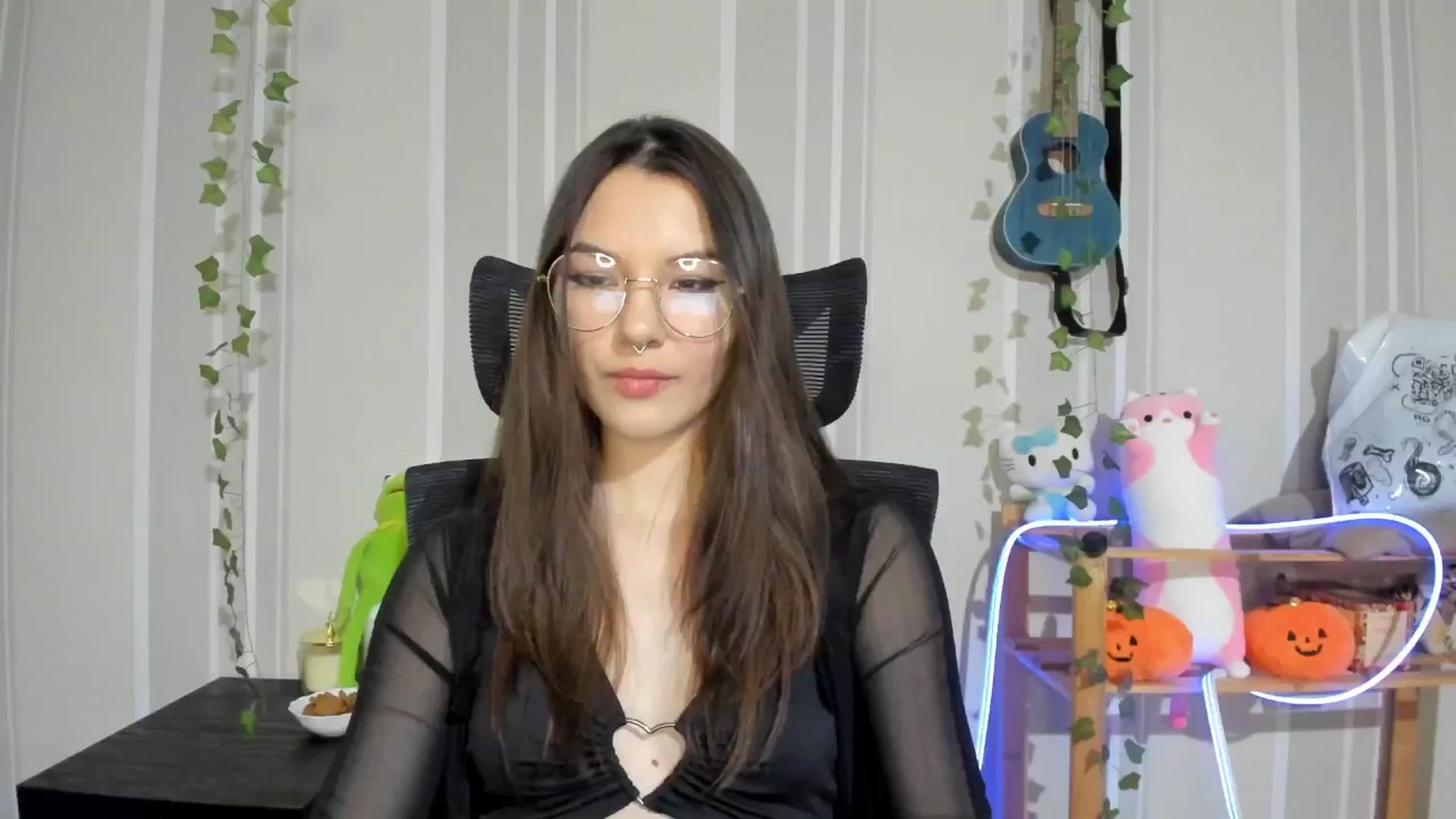 Gallery image thumbnail from AmnesiaGirl1's myfreecams stream on, 12/18/2024, 15:18 image 20 of 20