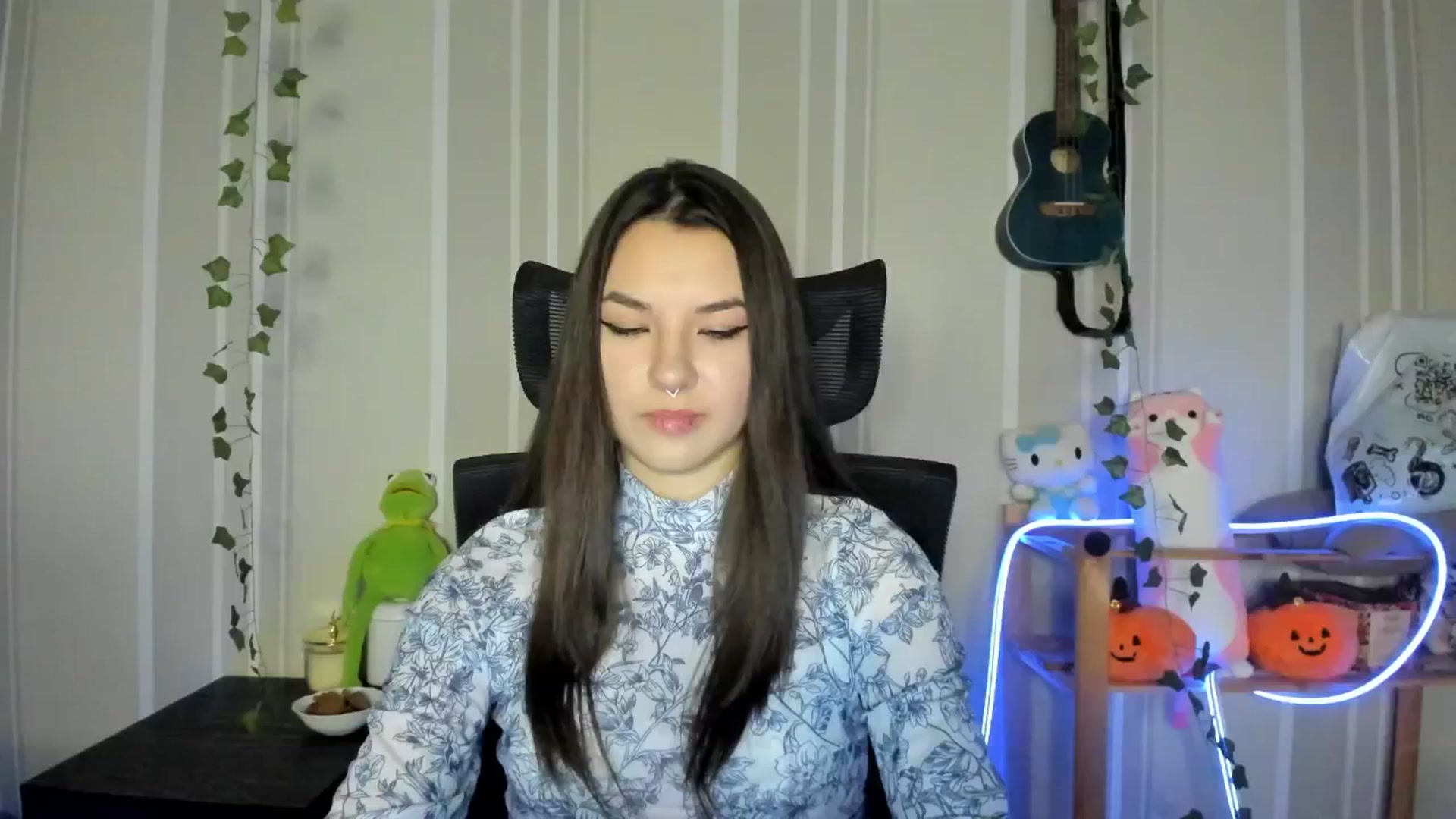 Gallery image thumbnail from AmnesiaGirl1's myfreecams stream on, 12/18/2024, 15:18 image 10 of 20