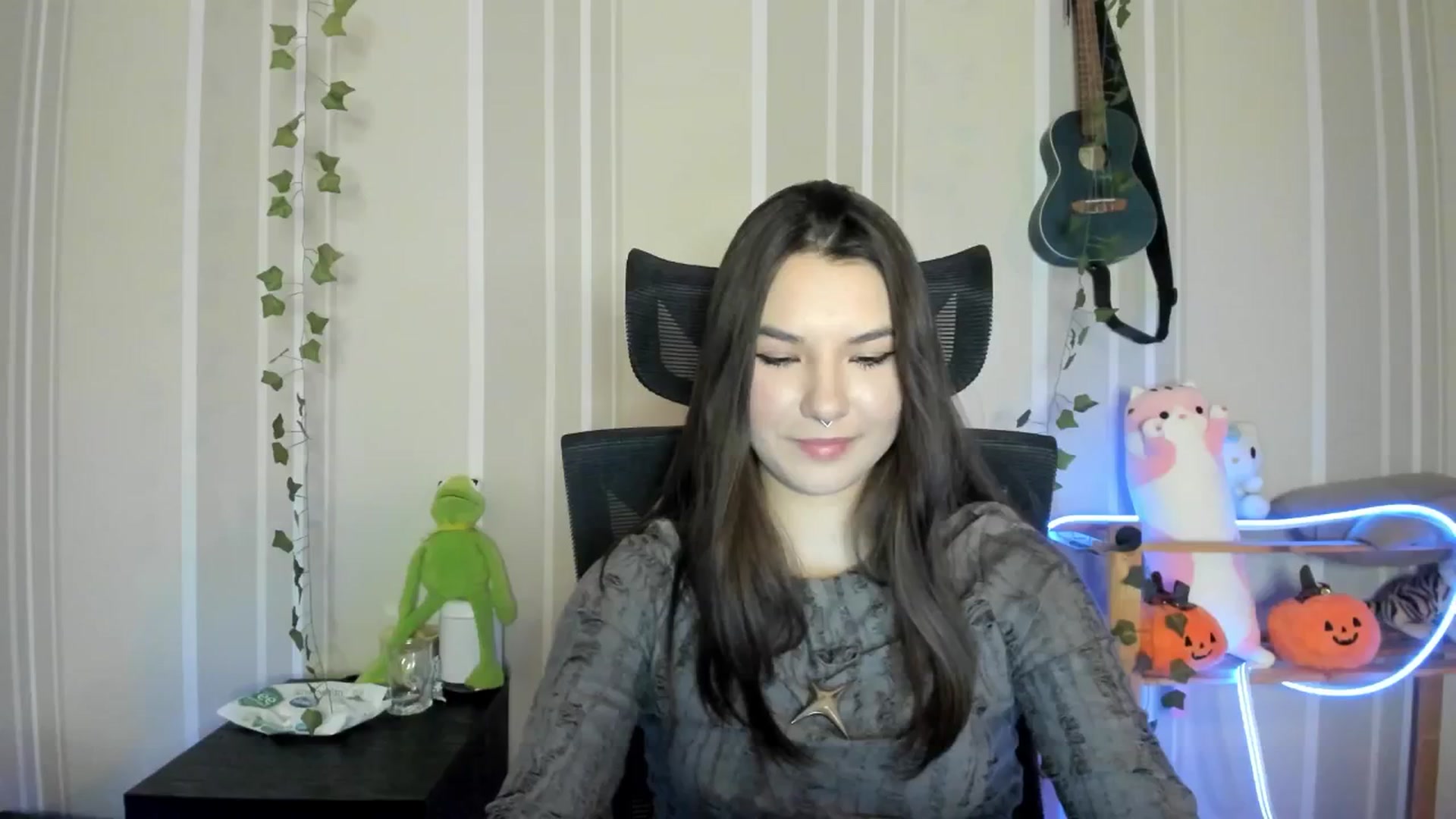 Gallery image thumbnail from AmnesiaGirl1's myfreecams stream on, 12/20/2024, 14:50 image 1 of 20