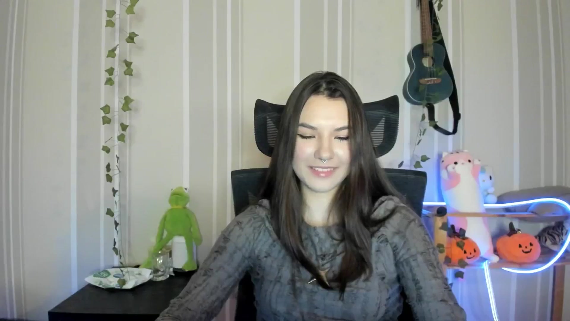 Gallery image thumbnail from AmnesiaGirl1's myfreecams stream on, 12/20/2024, 14:50 image 18 of 20