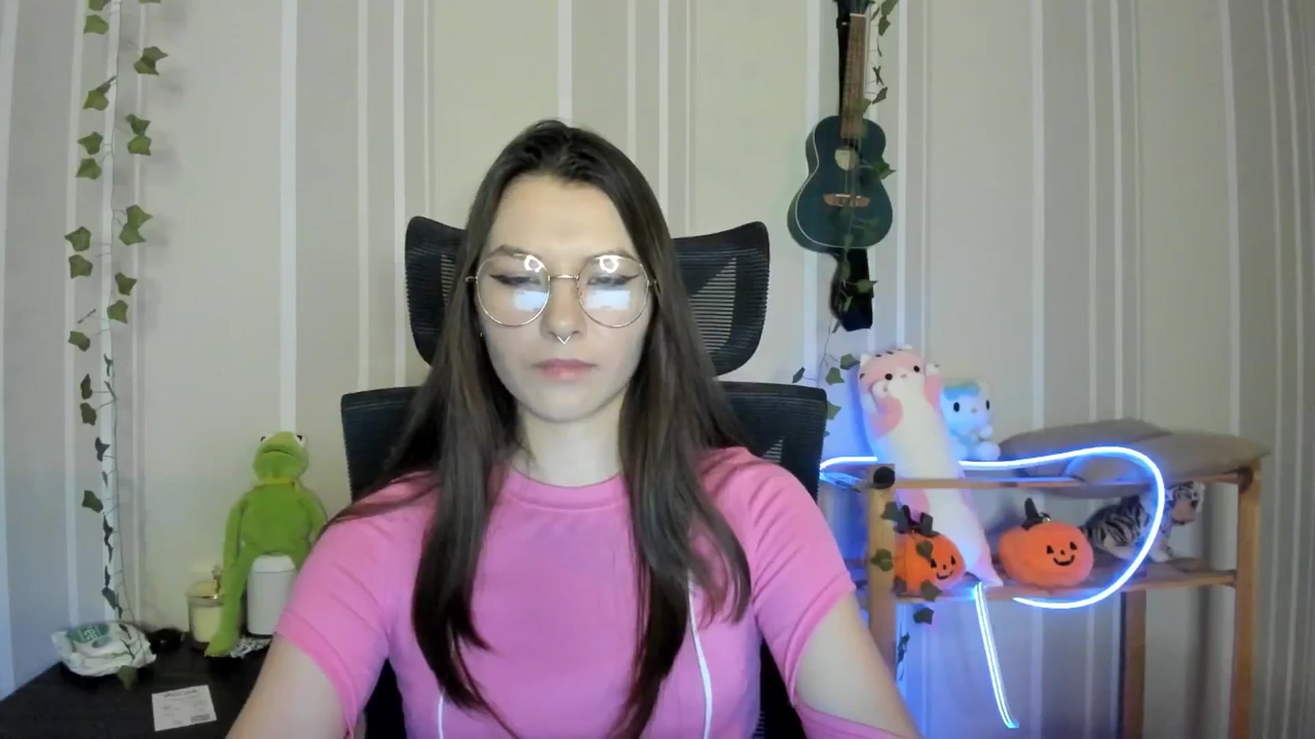 Gallery image thumbnail from AmnesiaGirl1's myfreecams stream on, 12/21/2024, 15:45 image 17 of 20