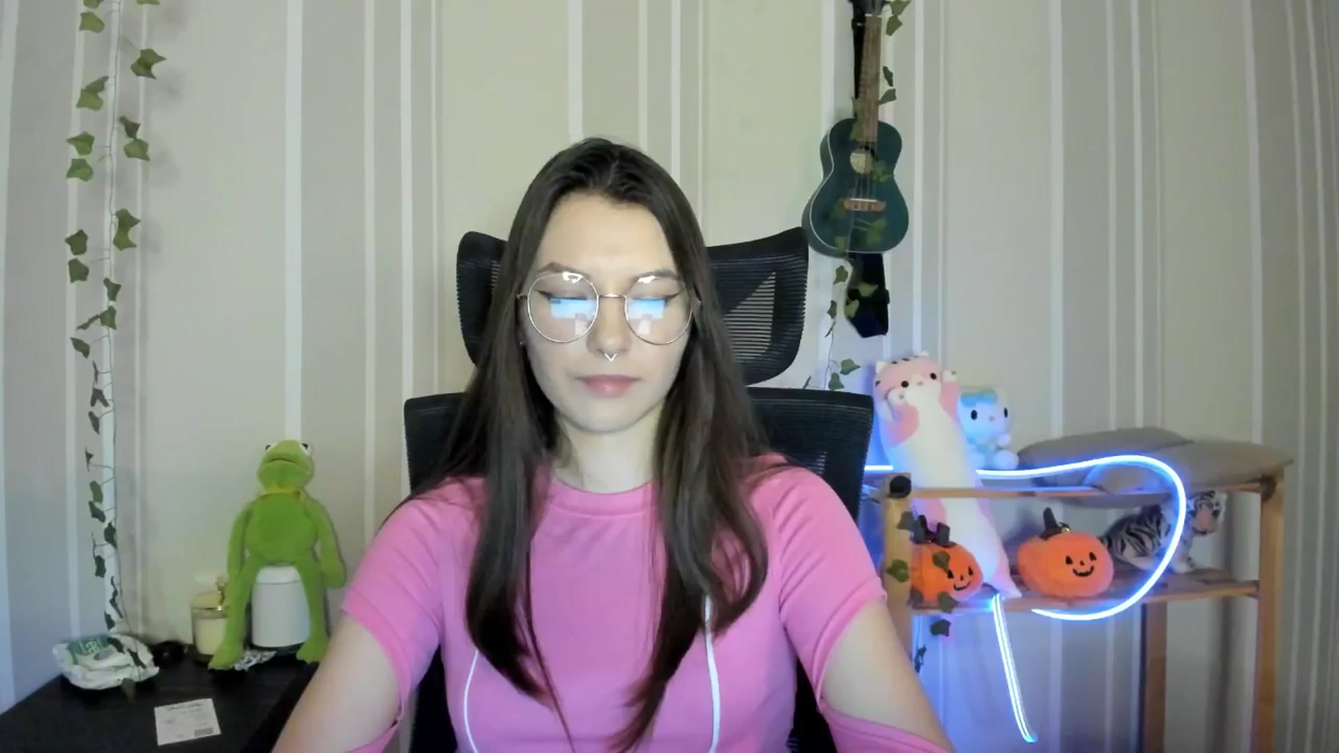 Gallery image thumbnail from AmnesiaGirl1's myfreecams stream on, 12/21/2024, 15:45 image 7 of 20