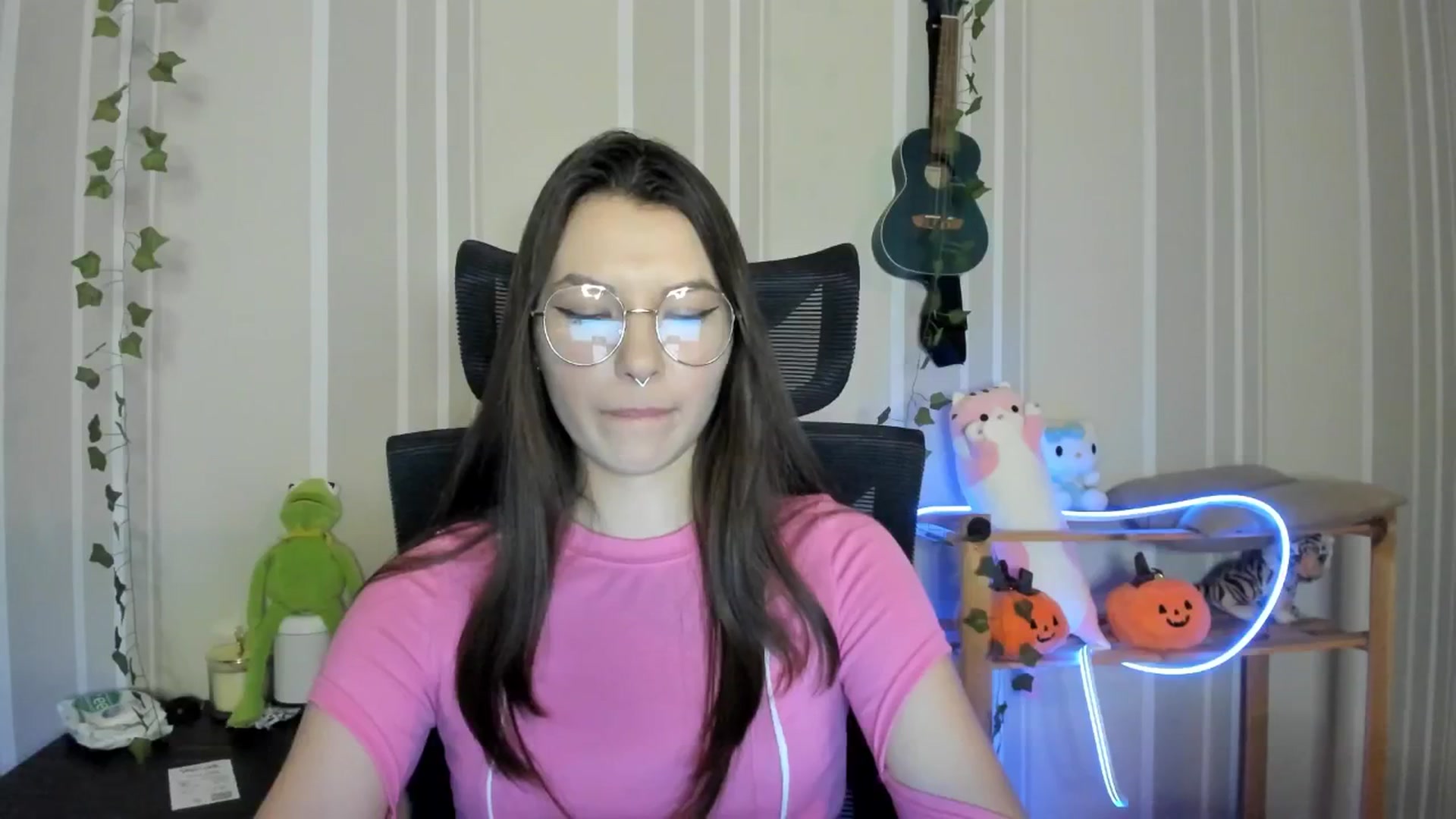 Gallery image thumbnail from AmnesiaGirl1's myfreecams stream on, 12/21/2024, 15:45 image 19 of 20