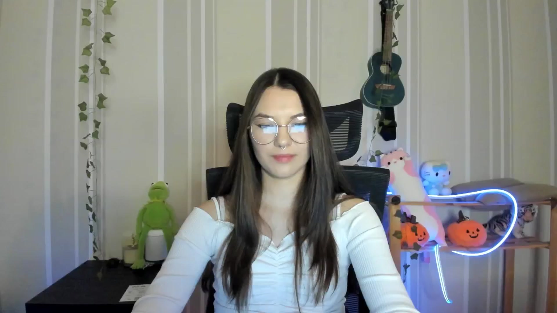 Gallery image thumbnail from AmnesiaGirl1's myfreecams stream on, 12/22/2024, 15:57 image 18 of 20