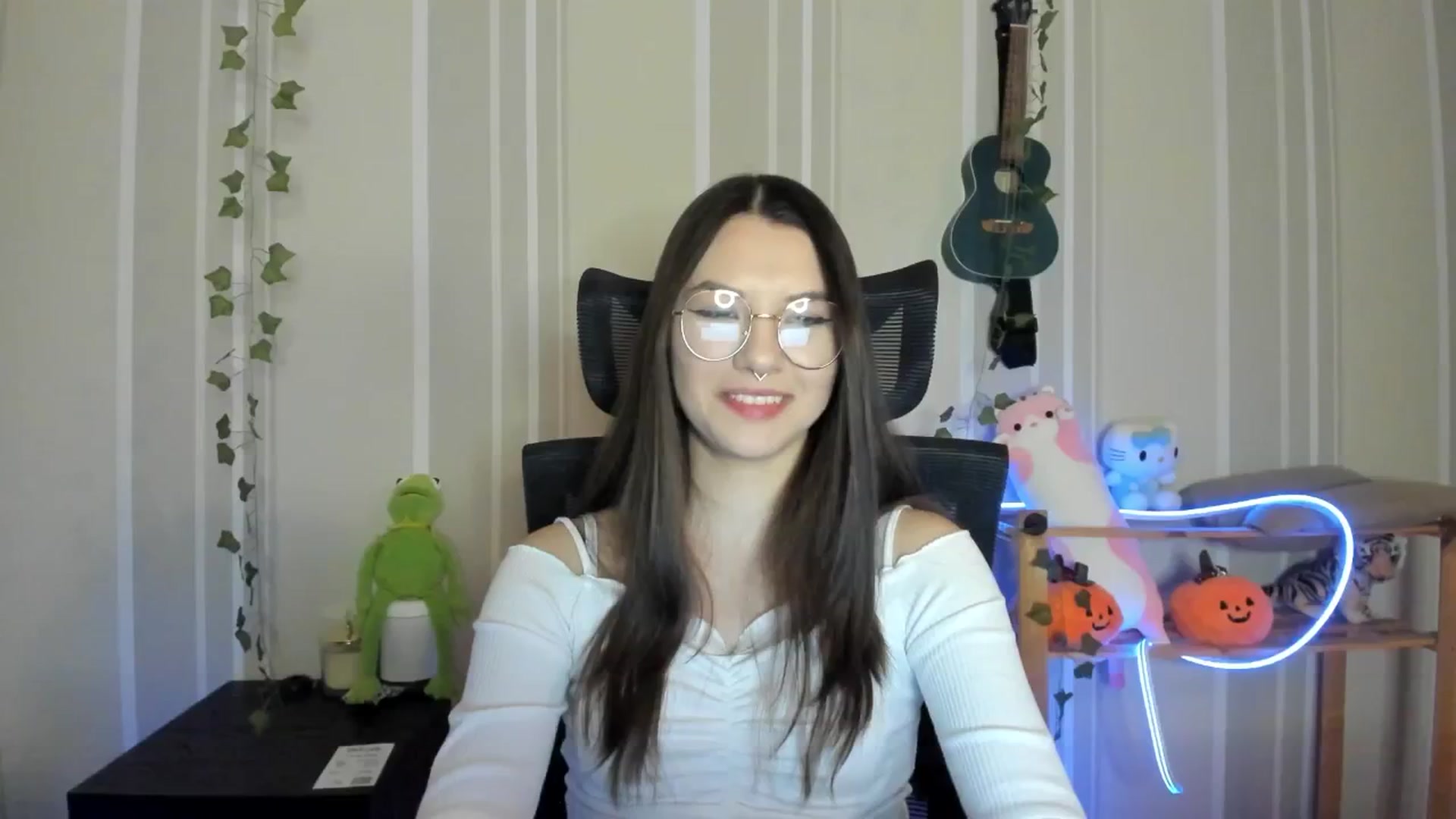 Gallery image thumbnail from AmnesiaGirl1's myfreecams stream on, 12/22/2024, 15:57 image 10 of 20