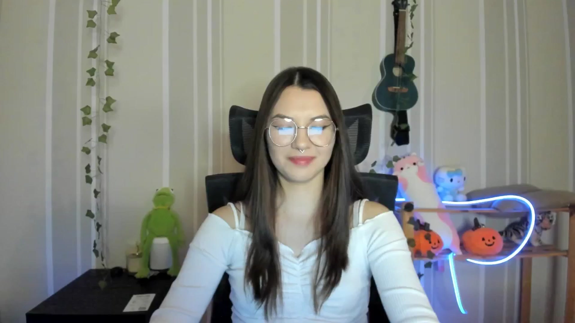 Gallery image thumbnail from AmnesiaGirl1's myfreecams stream on, 12/22/2024, 15:57 image 6 of 20