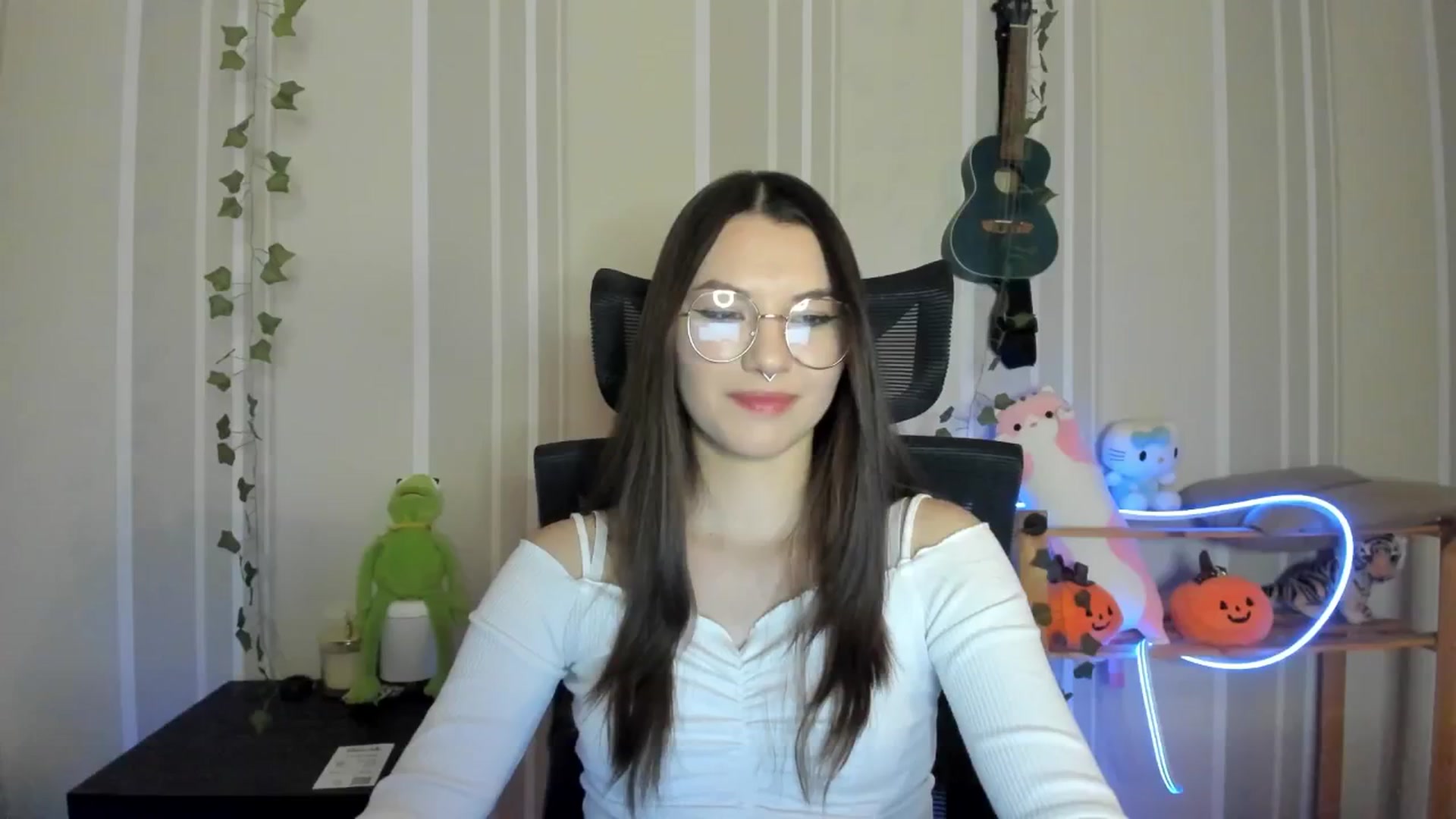Gallery image thumbnail from AmnesiaGirl1's myfreecams stream on, 12/22/2024, 15:57 image 4 of 20