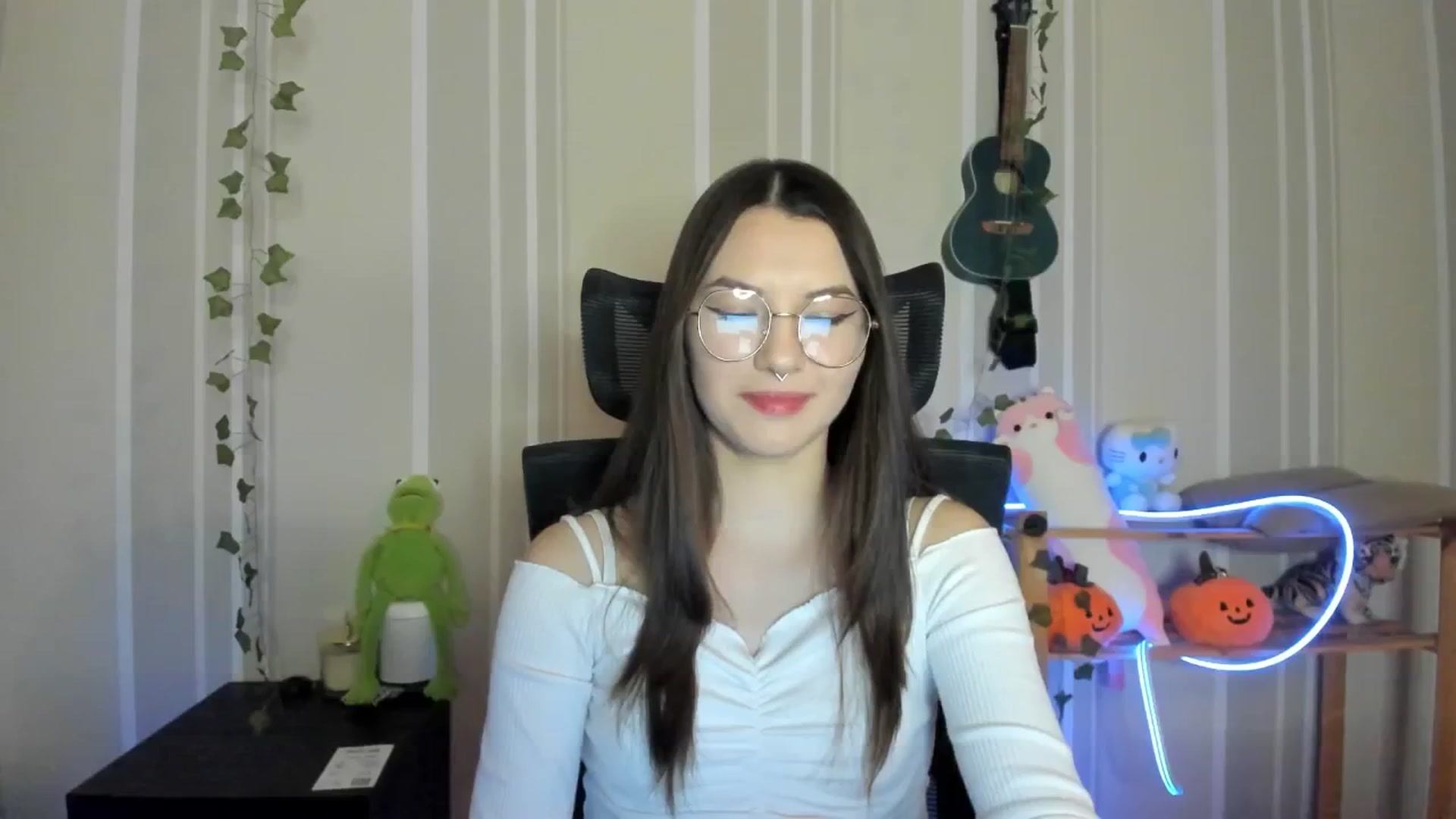 Gallery image thumbnail from AmnesiaGirl1's myfreecams stream on, 12/22/2024, 15:57 image 2 of 20