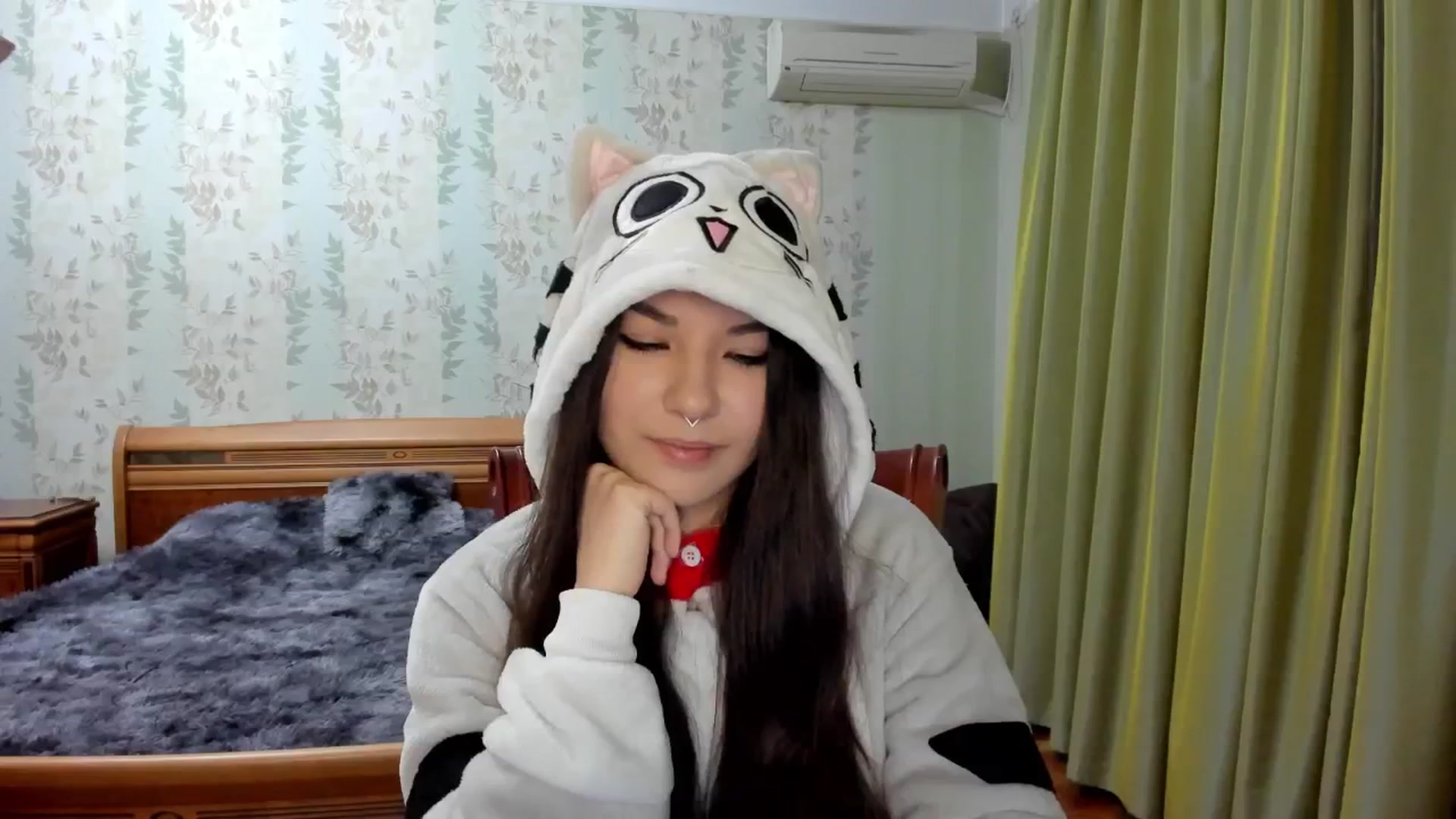 Gallery image thumbnail from AmnesiaGirl1's myfreecams stream on, 01/02/2025, 21:40 image 17 of 20
