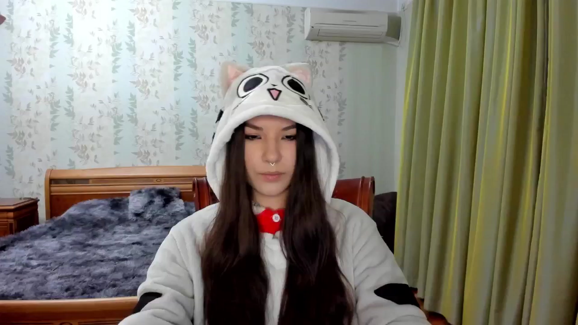 Gallery image thumbnail from AmnesiaGirl1's myfreecams stream on, 01/02/2025, 21:40 image 12 of 20
