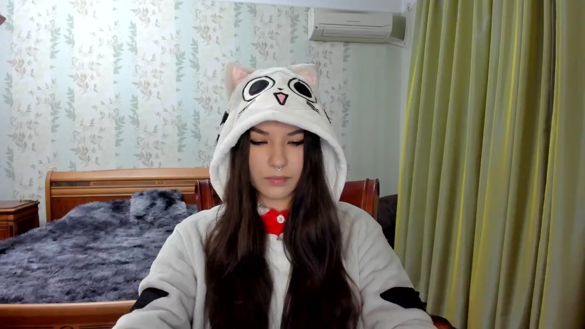 Gallery image thumbnail from AmnesiaGirl1's myfreecams stream on, 01/02/2025, 21:40 image 16 of 20