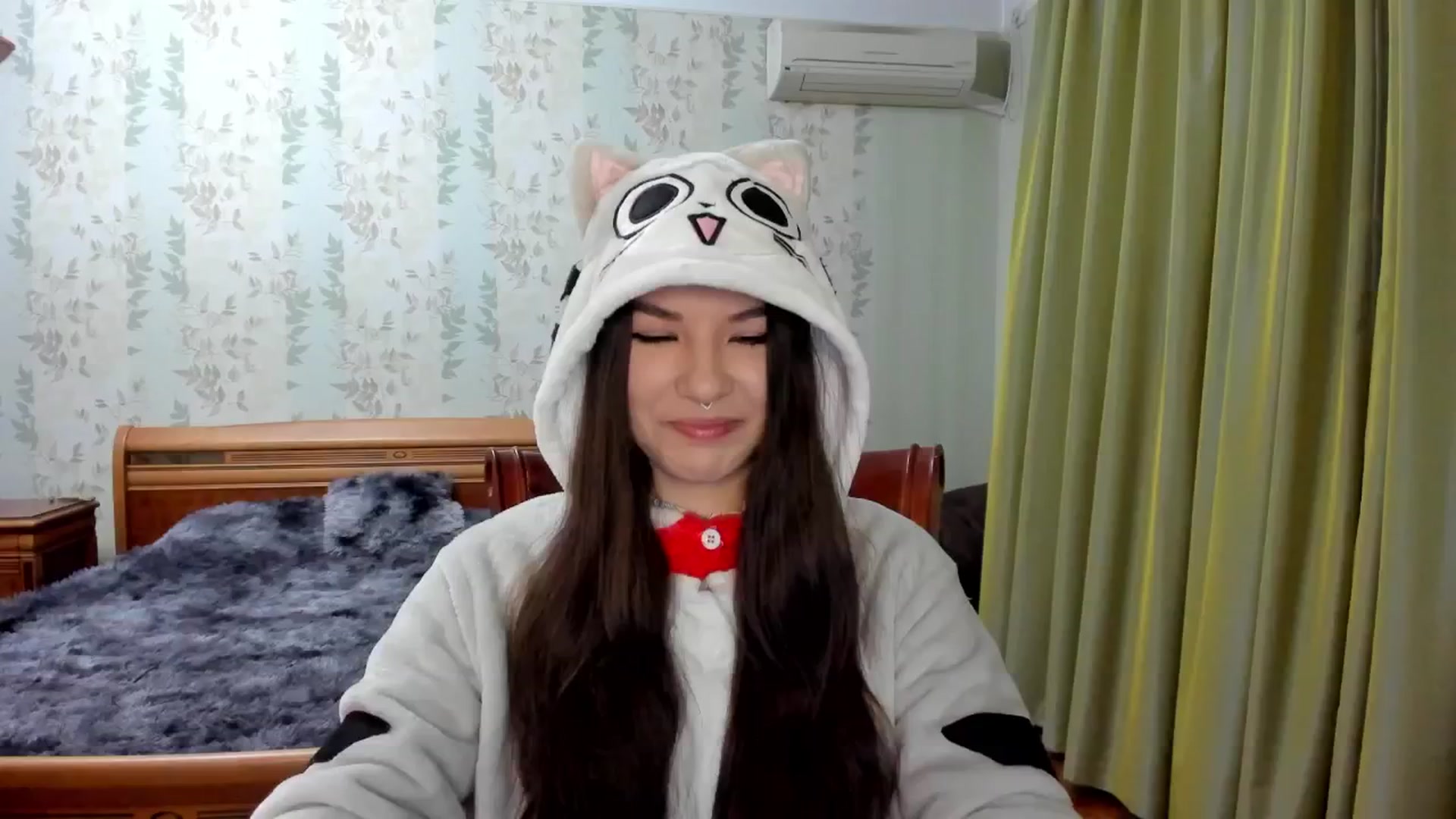 Gallery image thumbnail from AmnesiaGirl1's myfreecams stream on, 01/02/2025, 21:40 image 5 of 20