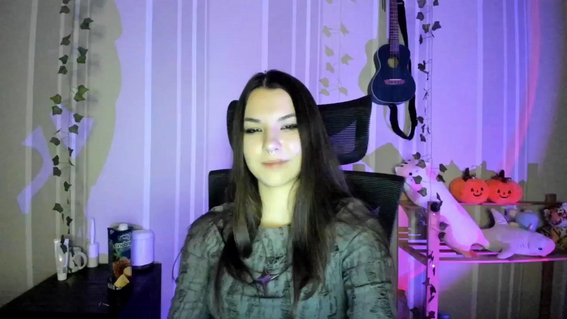 Gallery image thumbnail from AmnesiaGirl1's myfreecams stream on, 01/19/2025, 18:26 image 18 of 20