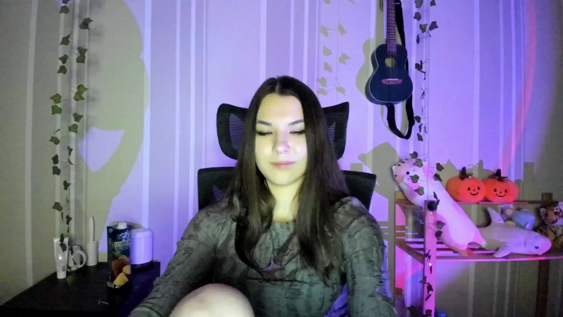 Gallery image thumbnail from AmnesiaGirl1's myfreecams stream on, 01/19/2025, 18:26 image 14 of 20