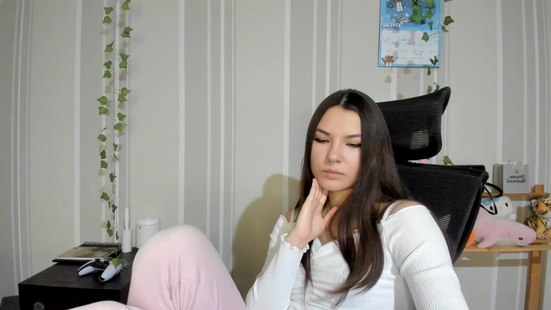 Gallery image thumbnail from AmnesiaGirl1's myfreecams stream on, 01/30/2025, 17:05 image 7 of 20