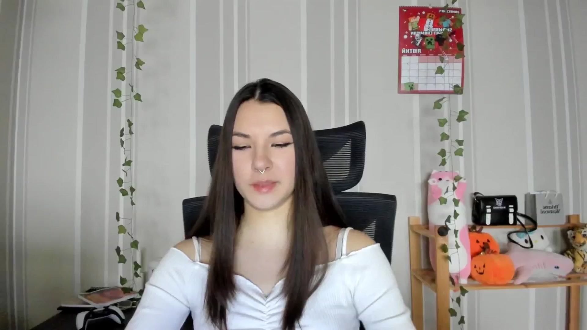 Gallery image thumbnail from AmnesiaGirl1's myfreecams stream on, 02/06/2025, 14:21 image 4 of 20