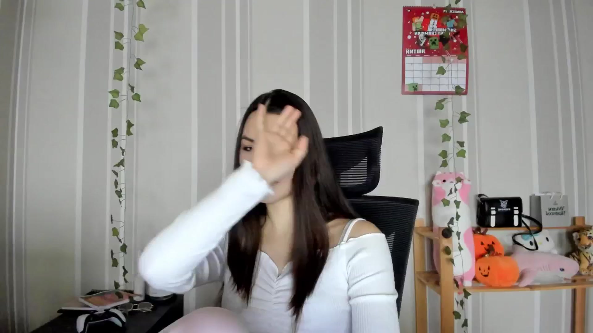 Gallery image thumbnail from AmnesiaGirl1's myfreecams stream on, 02/06/2025, 14:21 image 7 of 20