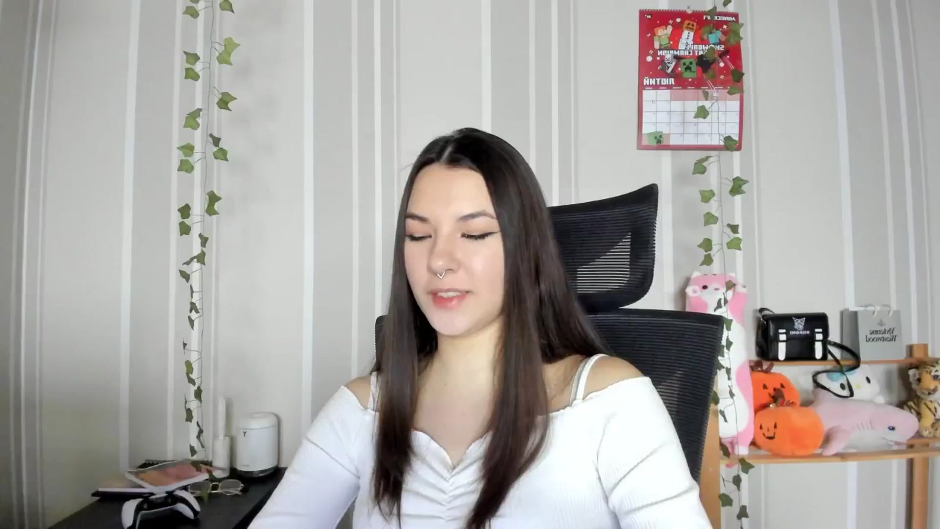 Gallery image thumbnail from AmnesiaGirl1's myfreecams stream on, 02/06/2025, 14:21 image 3 of 20