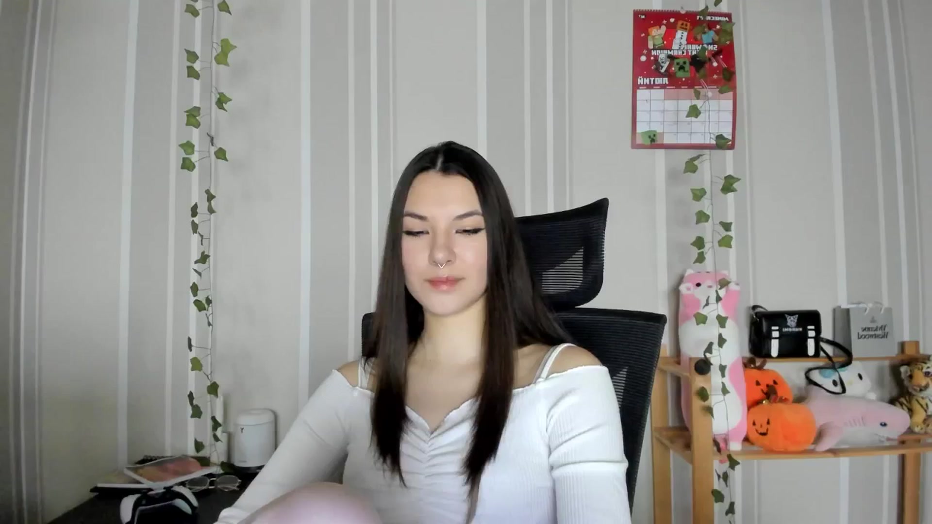 Gallery image thumbnail from AmnesiaGirl1's myfreecams stream on, 02/06/2025, 14:21 image 11 of 20