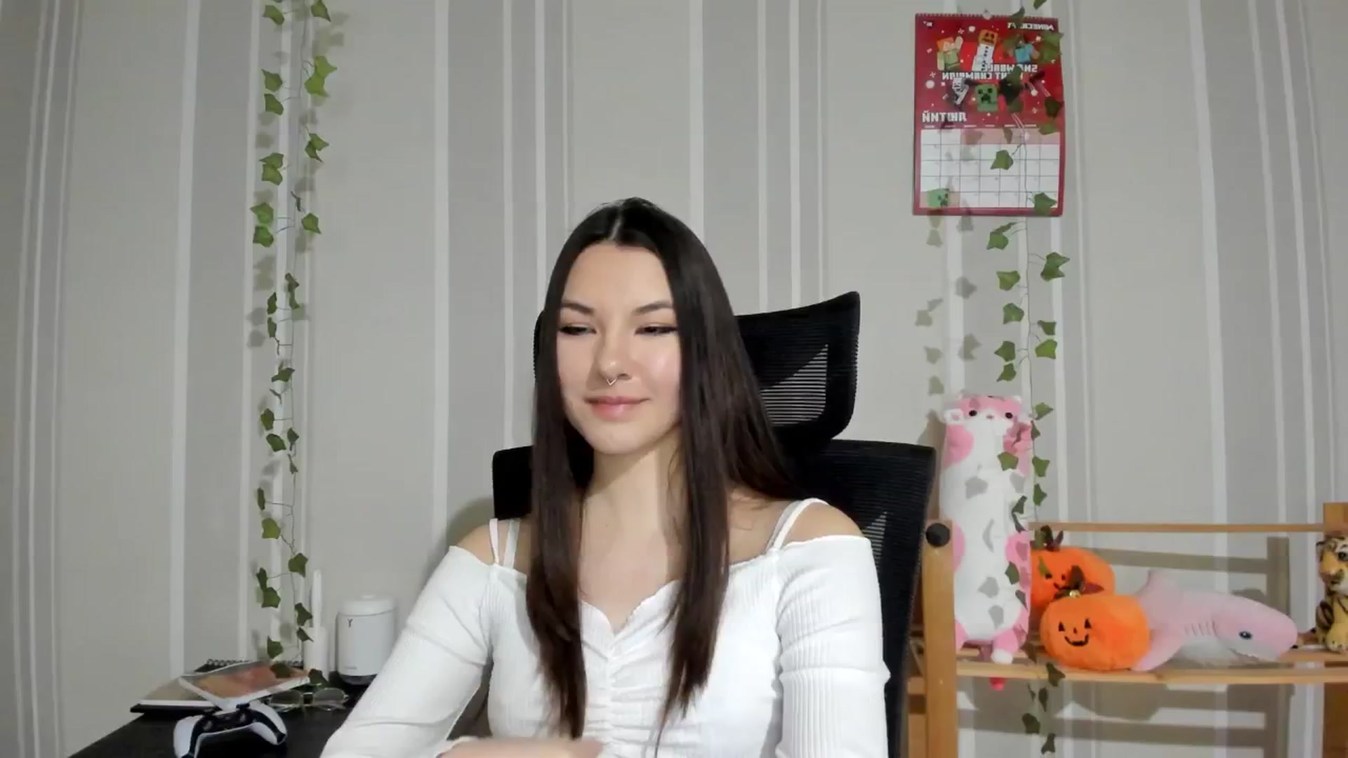 Gallery image thumbnail from AmnesiaGirl1's myfreecams stream on, 02/06/2025, 16:09 image 5 of 20