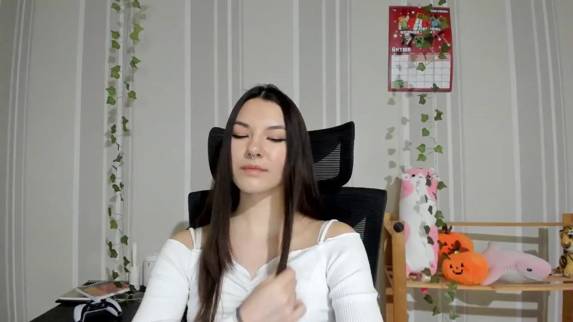 Gallery image thumbnail from AmnesiaGirl1's myfreecams stream on, 02/06/2025, 16:09 image 13 of 20
