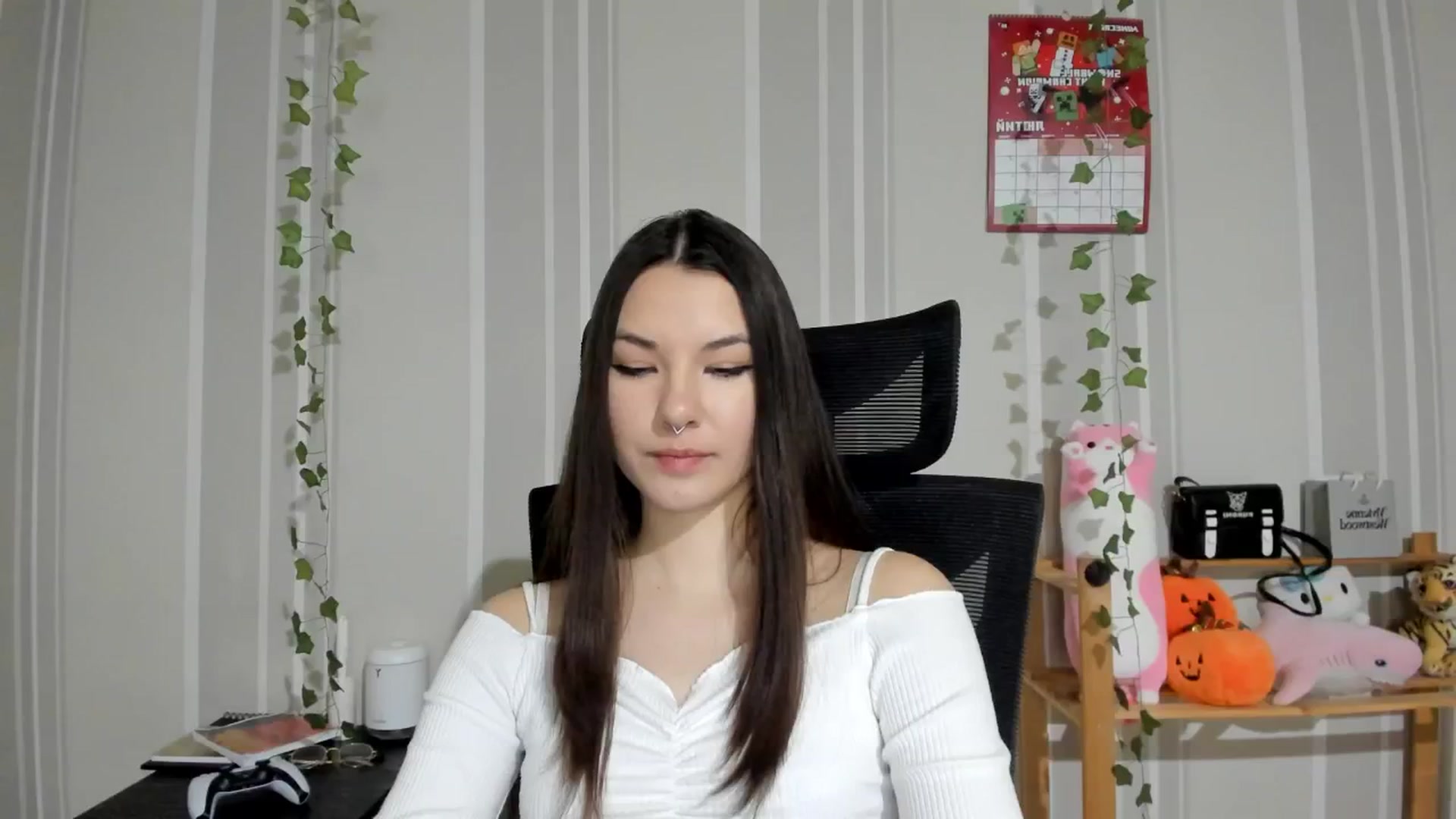 Gallery image thumbnail from AmnesiaGirl1's myfreecams stream on, 02/06/2025, 16:09 image 2 of 20