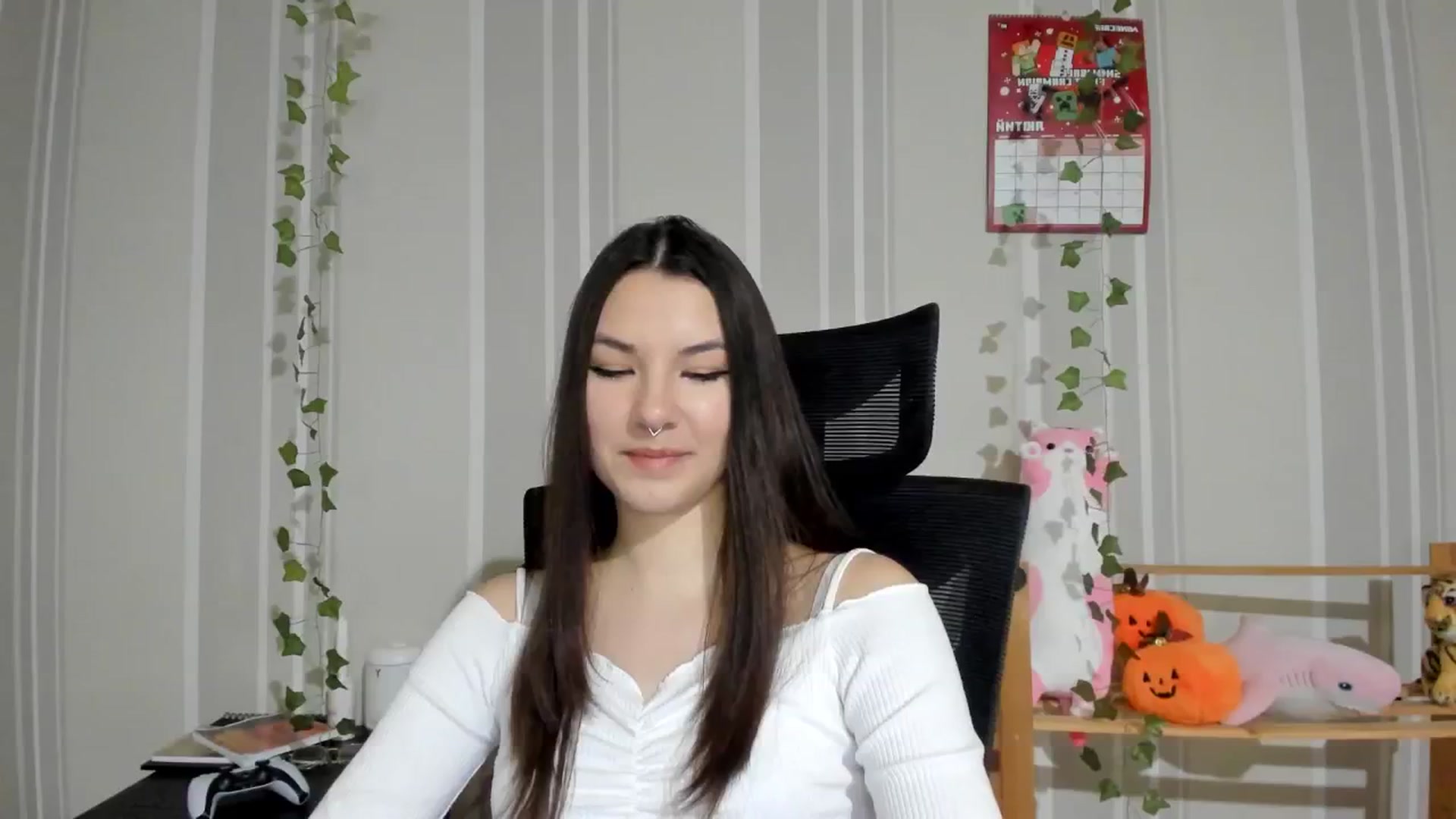 Gallery image thumbnail from AmnesiaGirl1's myfreecams stream on, 02/06/2025, 16:09 image 12 of 20
