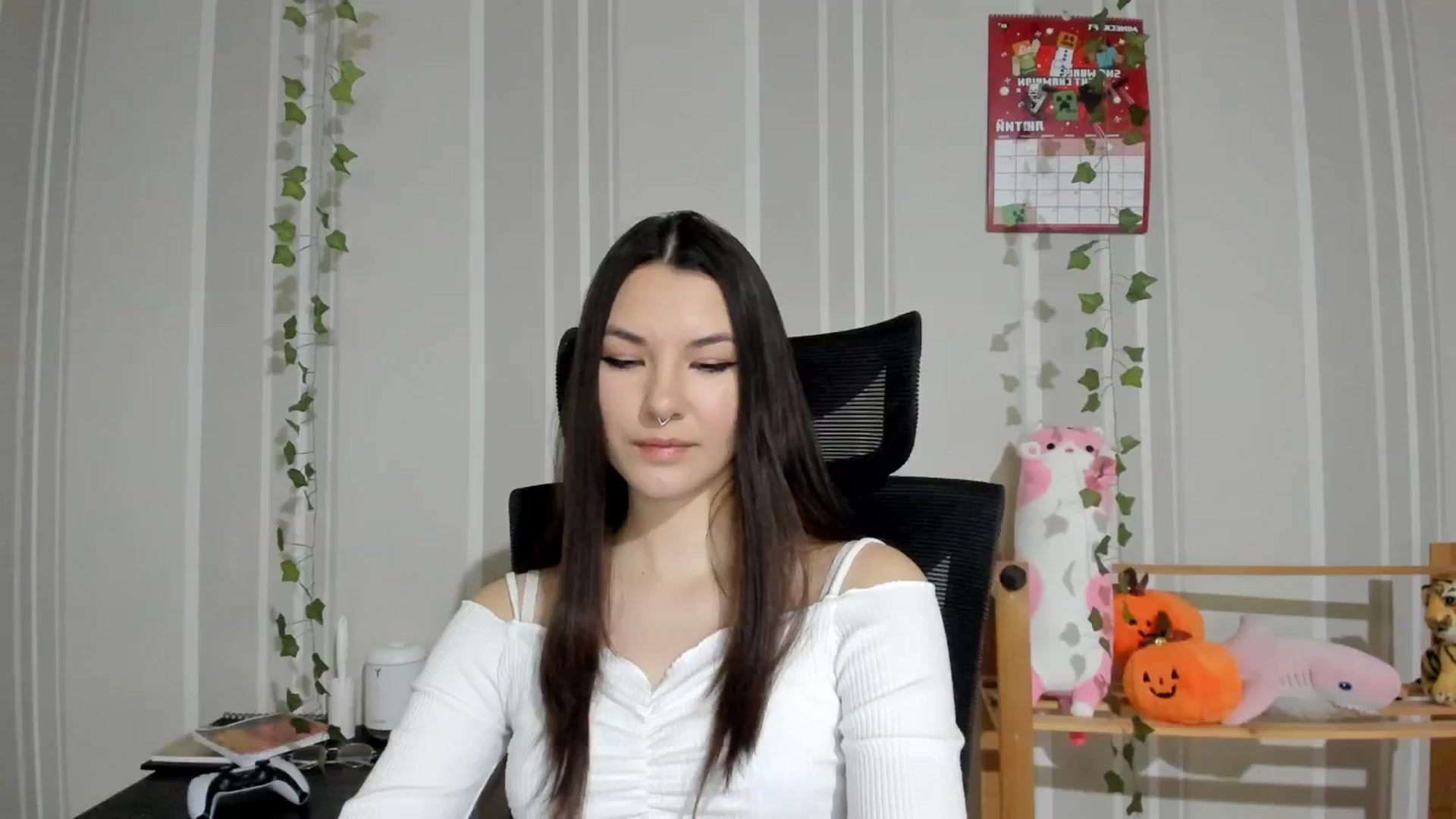 Gallery image thumbnail from AmnesiaGirl1's myfreecams stream on, 02/06/2025, 16:09 image 6 of 20