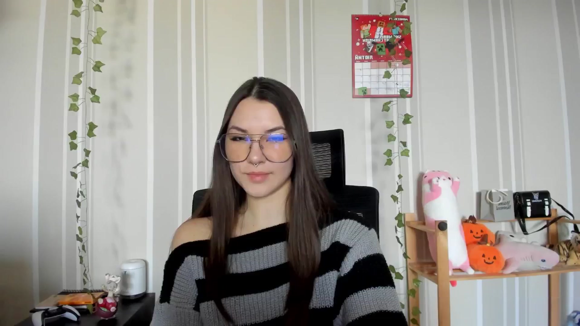 Gallery image thumbnail from AmnesiaGirl1's myfreecams stream on, 02/22/2025, 15:32 image 4 of 20