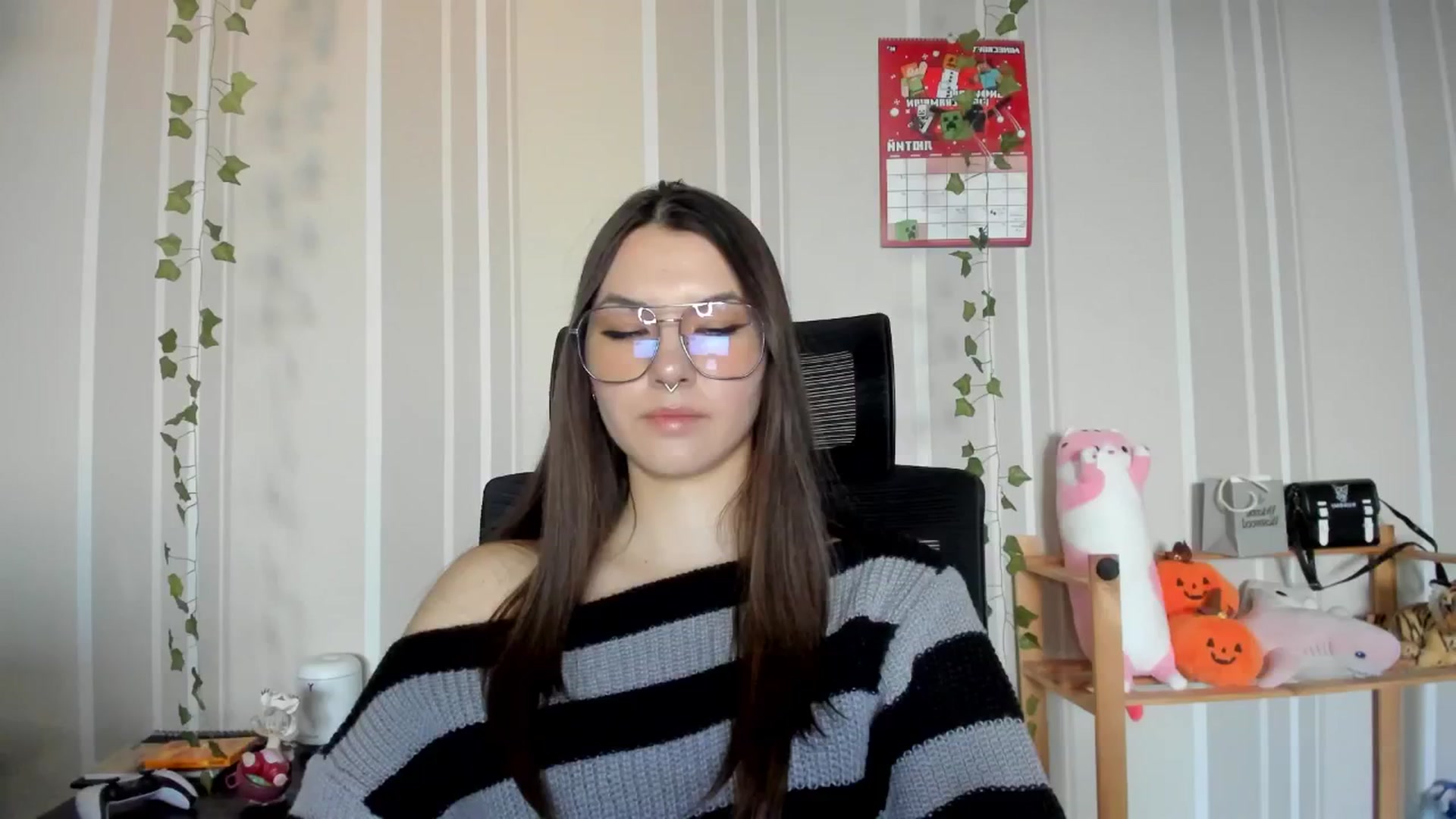 Gallery image thumbnail from AmnesiaGirl1's myfreecams stream on, 02/22/2025, 15:32 image 16 of 20