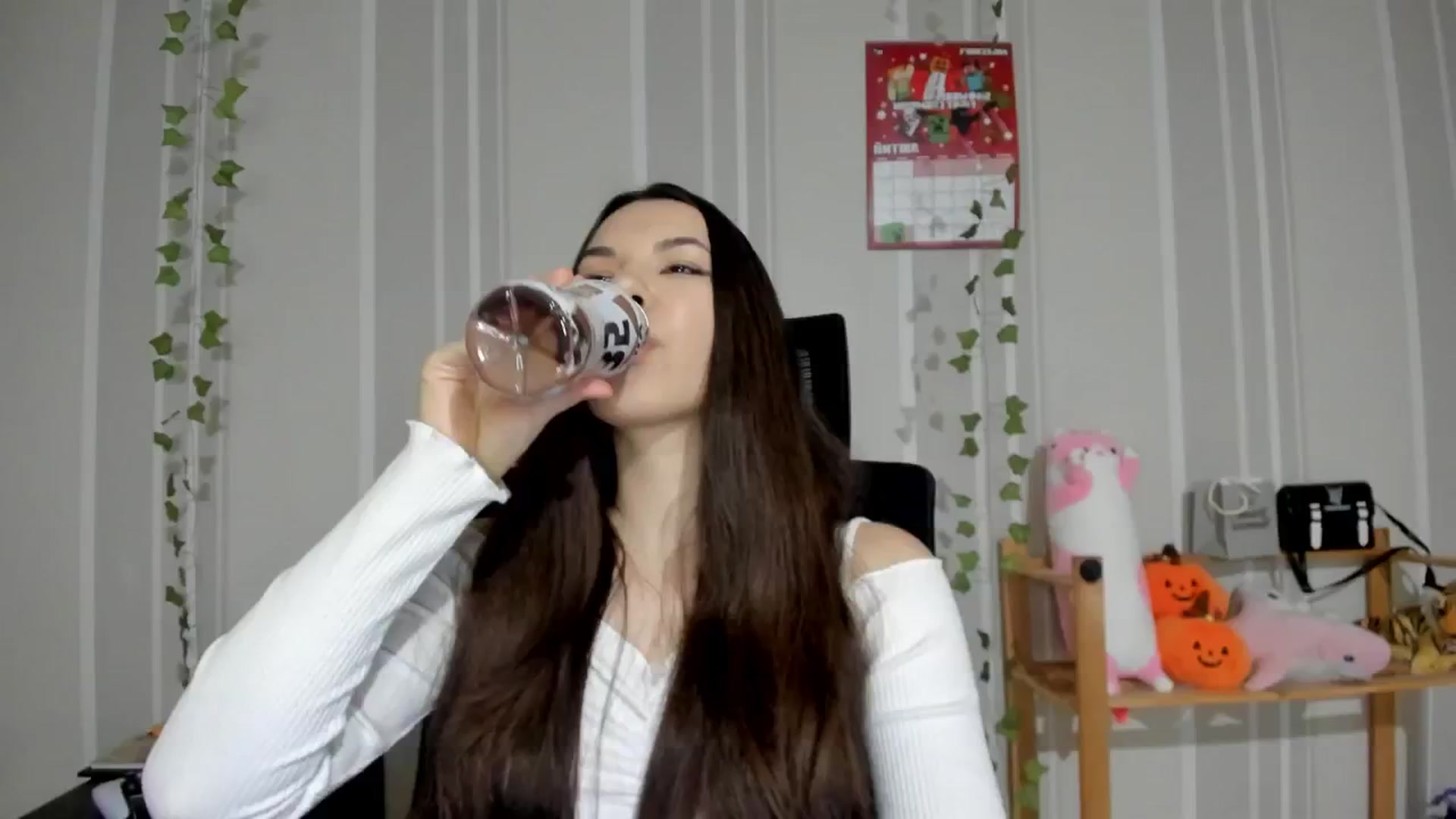 Gallery image thumbnail from AmnesiaGirl1's myfreecams stream on, 02/26/2025, 16:15 image 10 of 20