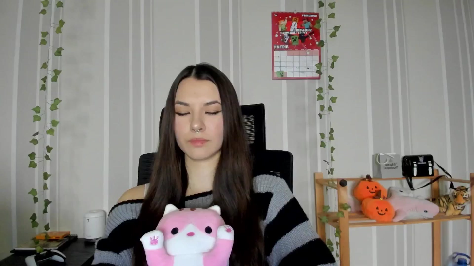 Gallery image thumbnail from AmnesiaGirl1's myfreecams stream on, 03/01/2025, 14:13 image 11 of 20