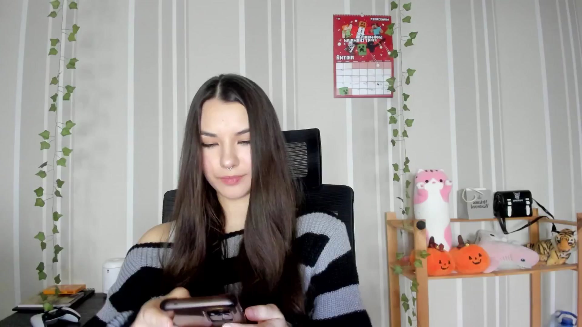 Gallery image thumbnail from AmnesiaGirl1's myfreecams stream on, 03/01/2025, 14:13 image 16 of 20