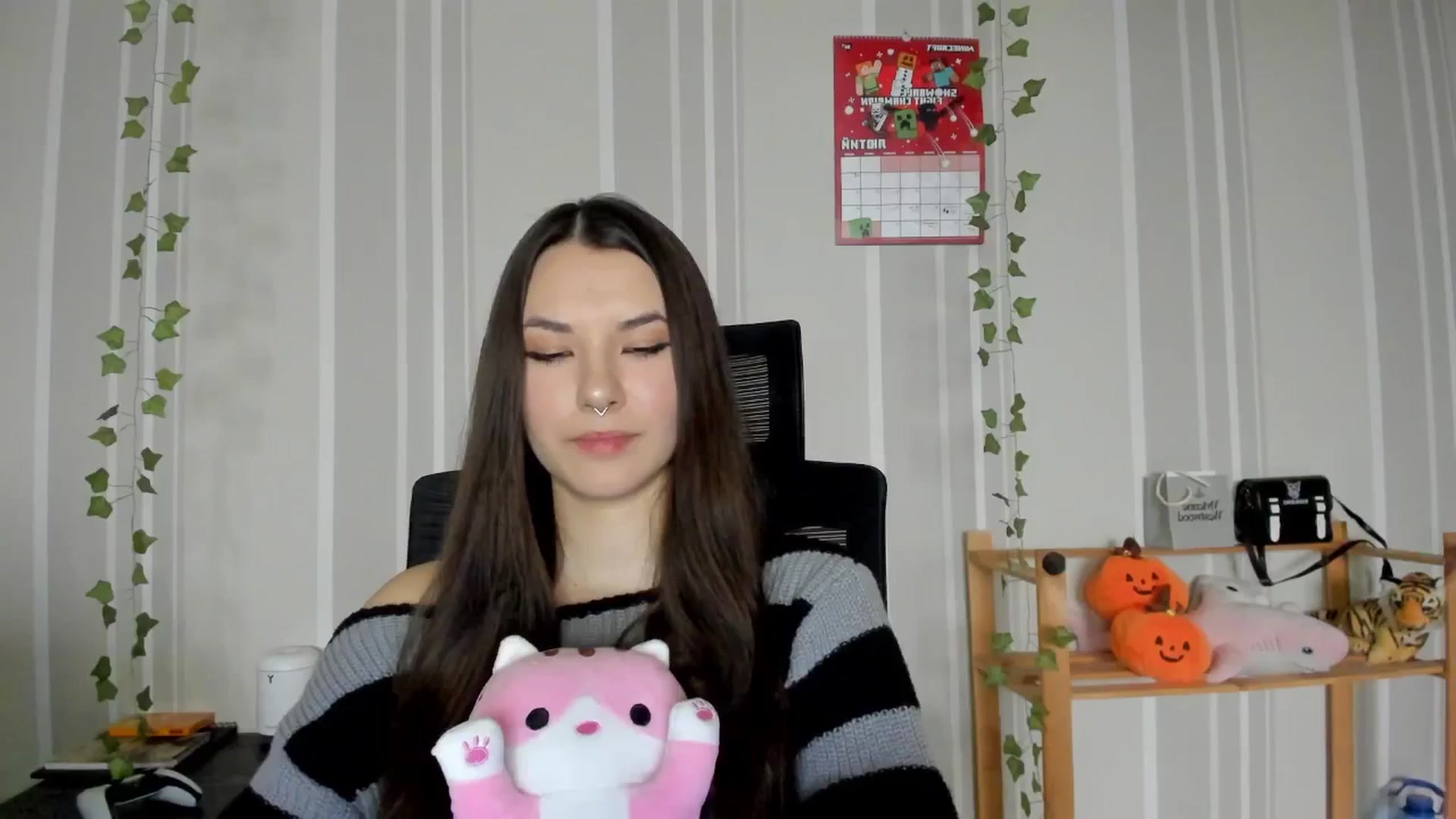 Gallery image thumbnail from AmnesiaGirl1's myfreecams stream on, 03/01/2025, 14:13 image 12 of 20