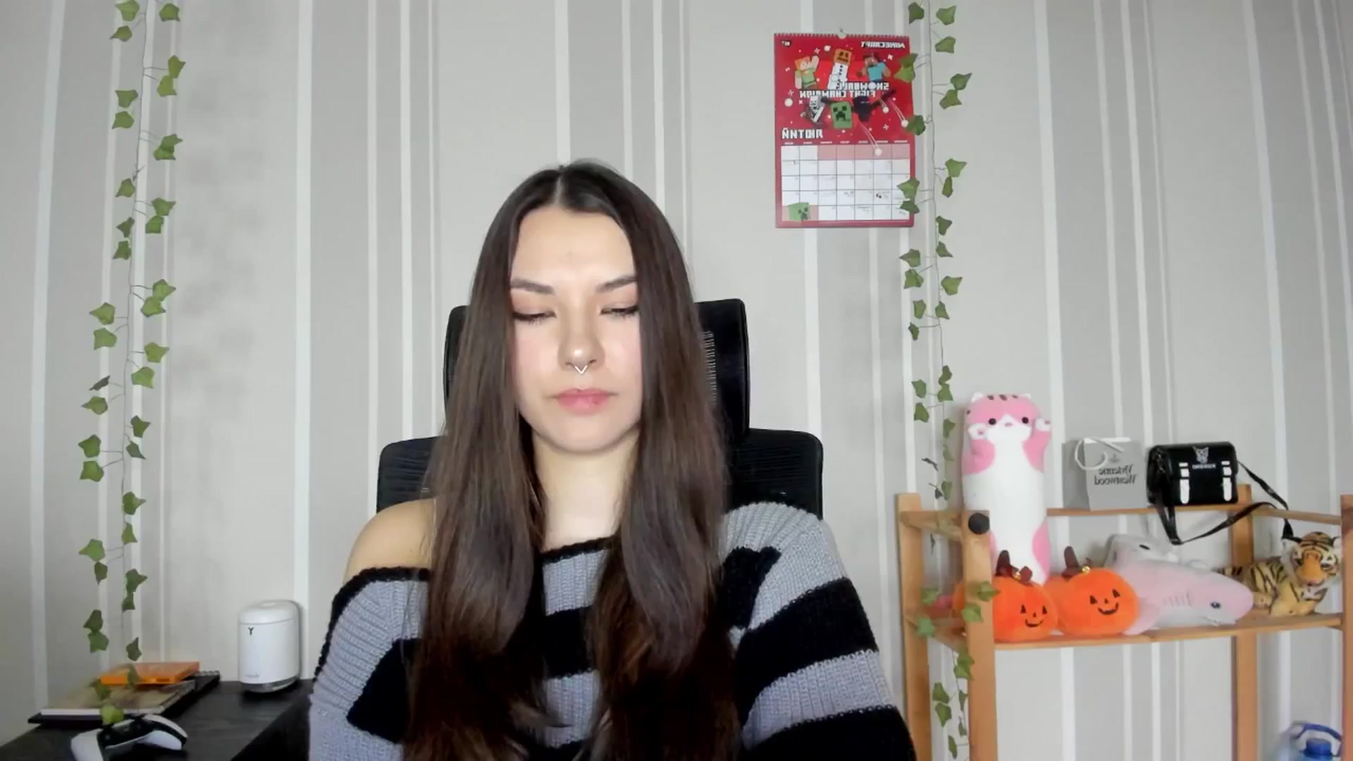 Gallery image thumbnail from AmnesiaGirl1's myfreecams stream on, 03/01/2025, 14:13 image 14 of 20