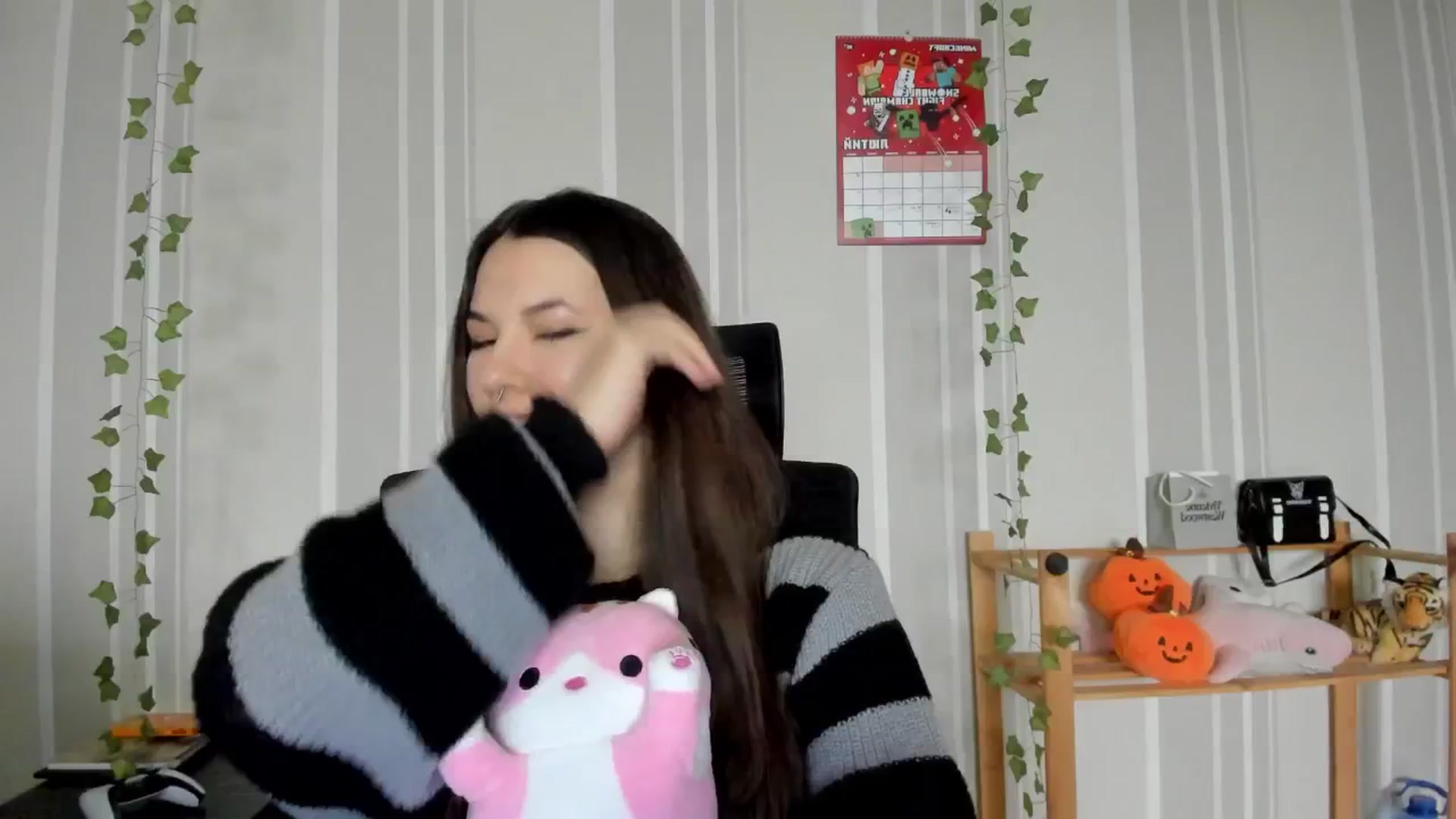 Gallery image thumbnail from AmnesiaGirl1's myfreecams stream on, 03/01/2025, 14:13 image 6 of 20
