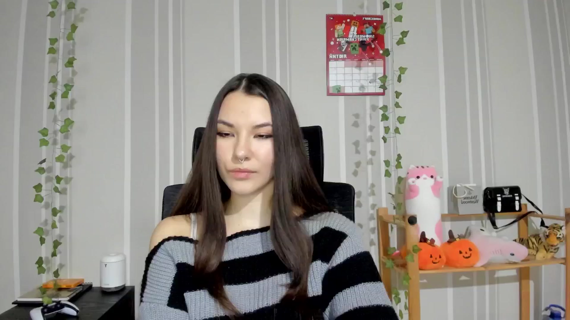 Gallery image thumbnail from AmnesiaGirl1's myfreecams stream on, 03/01/2025, 15:45 image 17 of 20