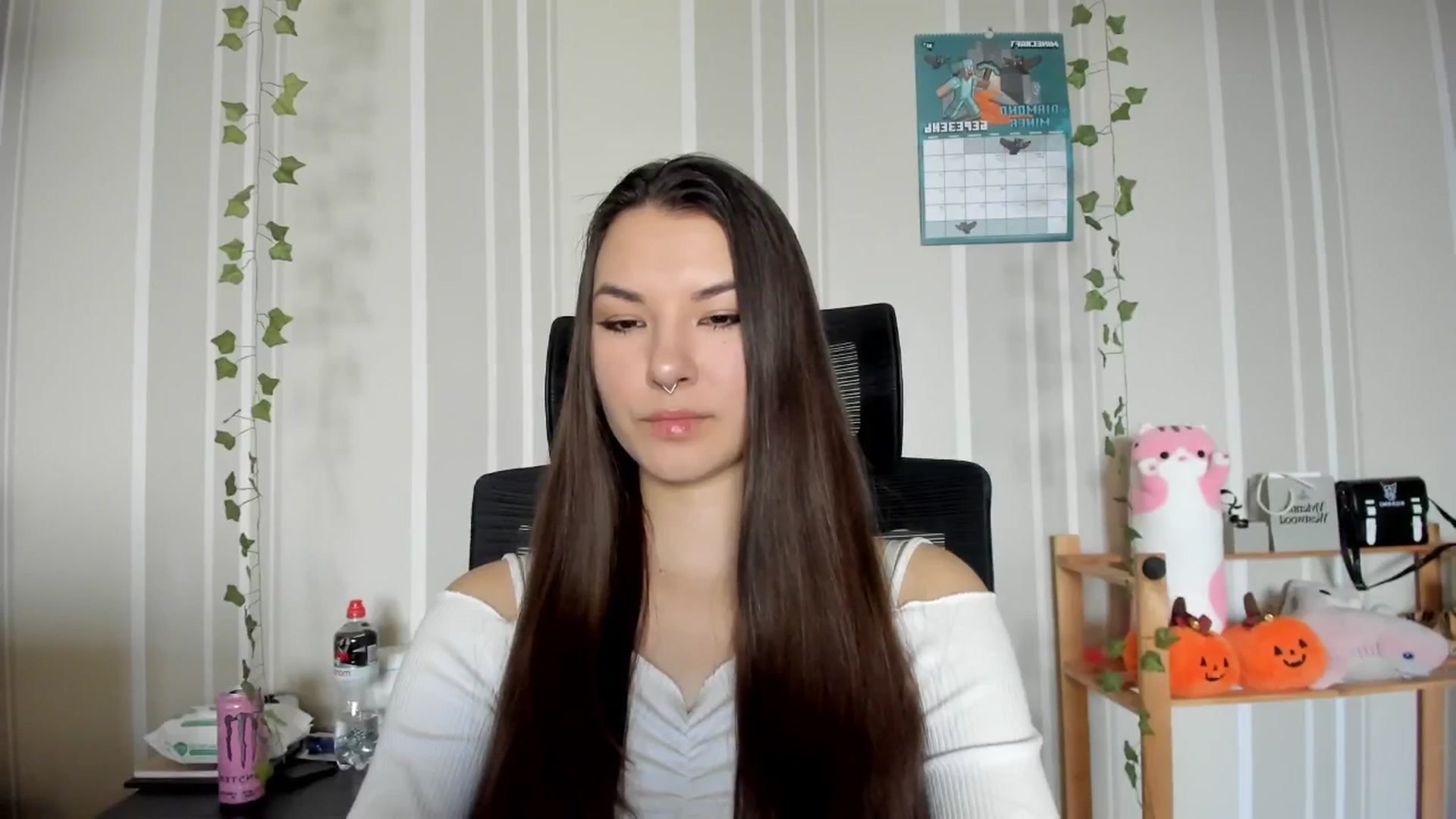 Gallery image thumbnail from AmnesiaGirl1's myfreecams stream on, 03/06/2025, 14:20 image 2 of 20