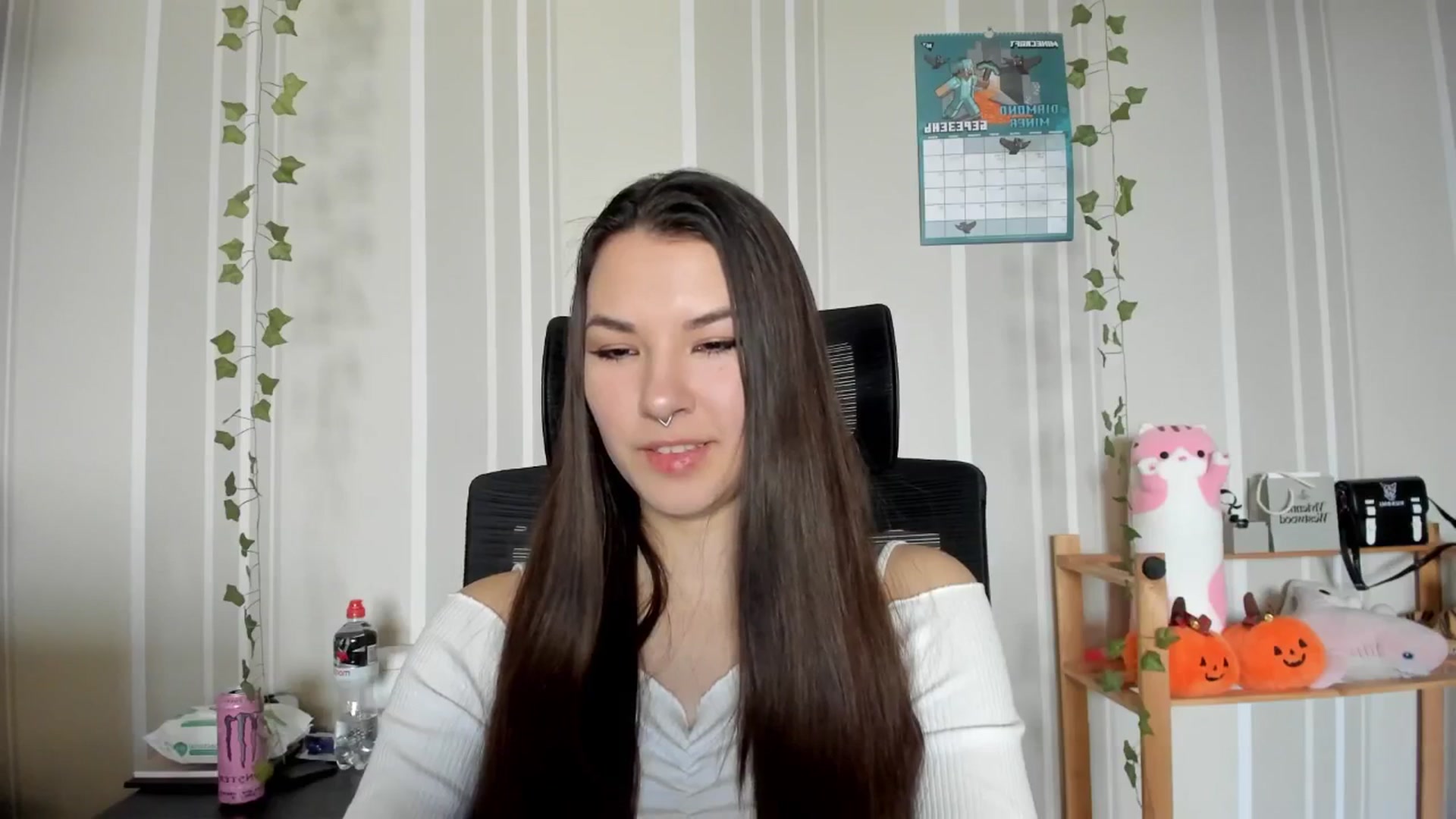 Gallery image thumbnail from AmnesiaGirl1's myfreecams stream on, 03/06/2025, 14:20 image 18 of 20