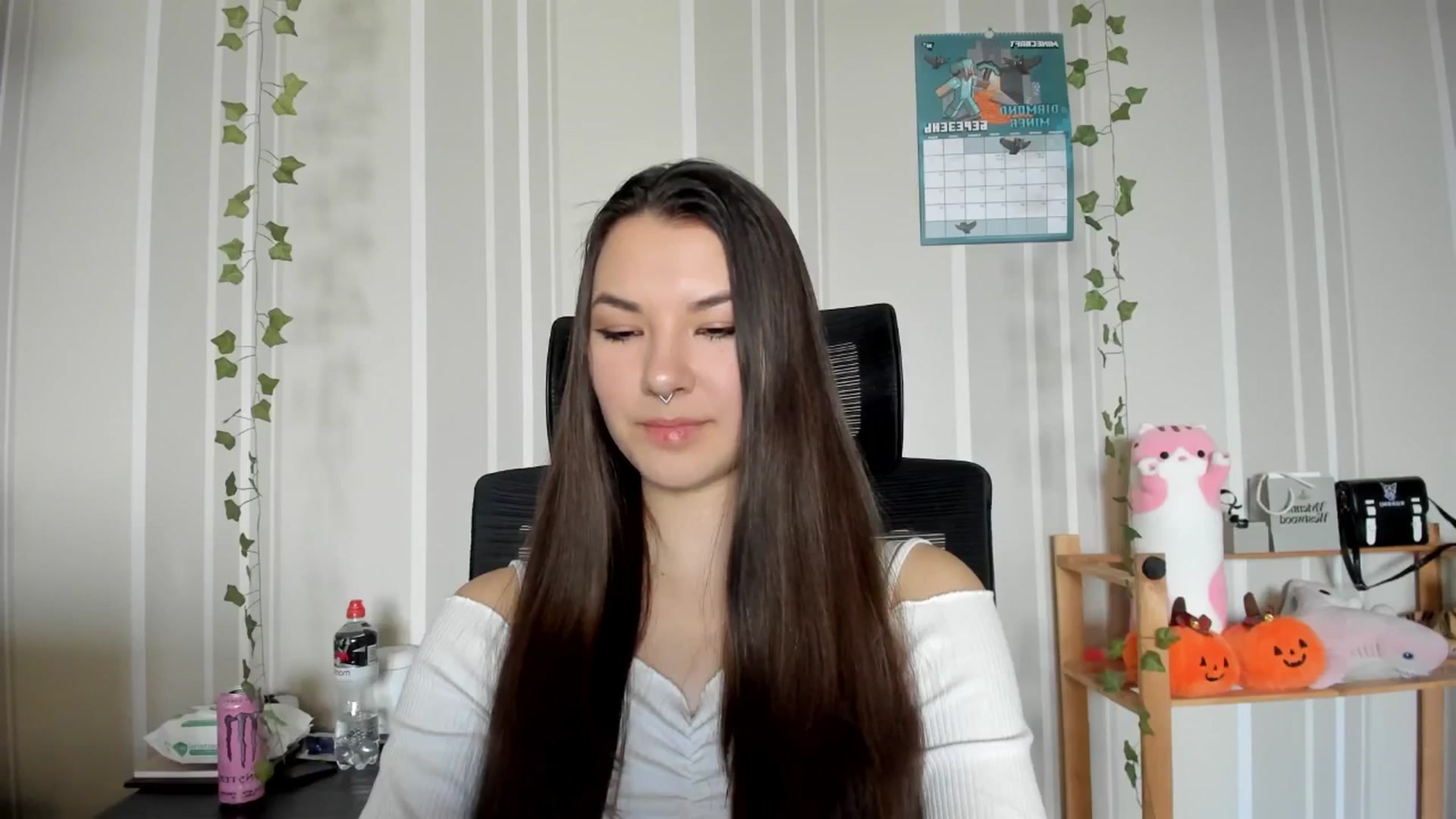 Gallery image thumbnail from AmnesiaGirl1's myfreecams stream on, 03/06/2025, 14:20 image 9 of 20