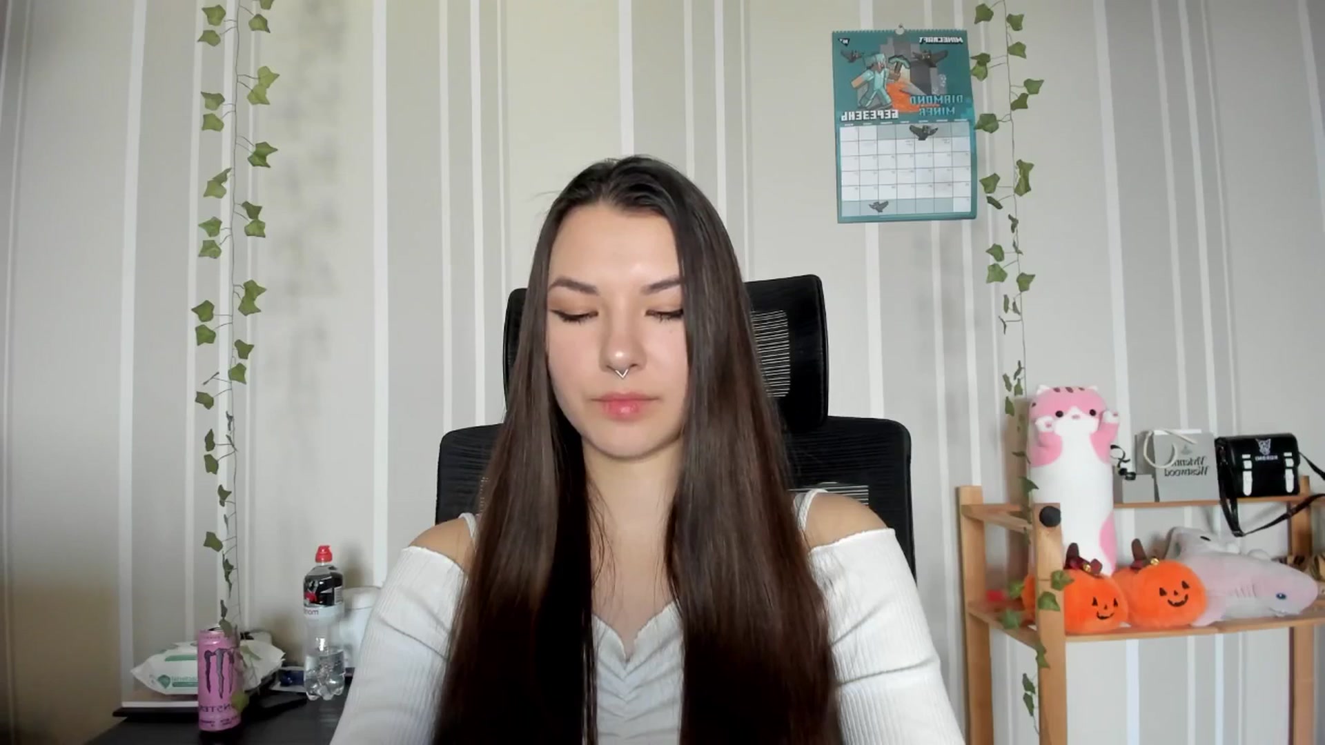 Gallery image thumbnail from AmnesiaGirl1's myfreecams stream on, 03/06/2025, 14:52 image 3 of 20