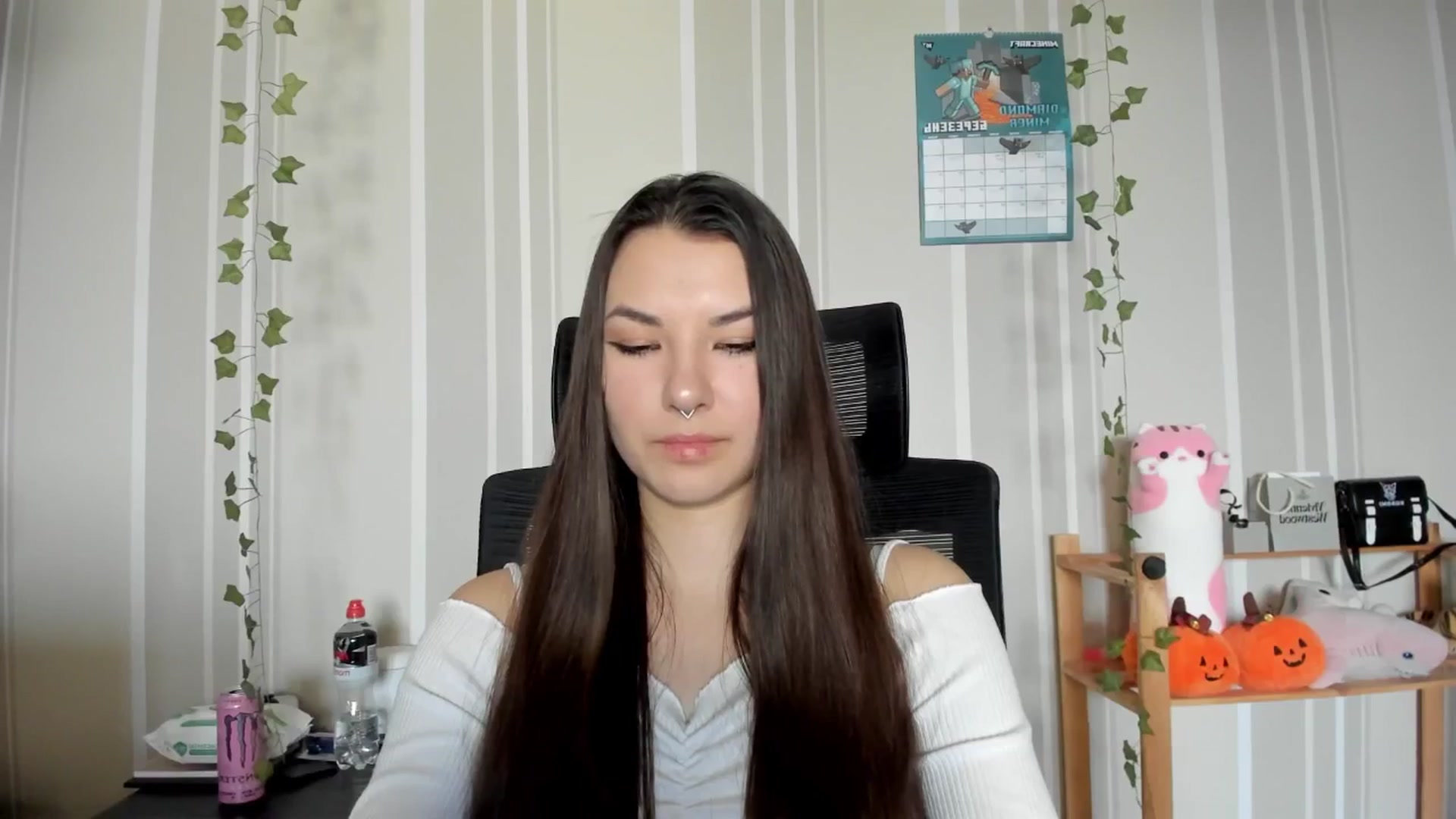 Gallery image thumbnail from AmnesiaGirl1's myfreecams stream on, 03/06/2025, 14:52 image 5 of 20